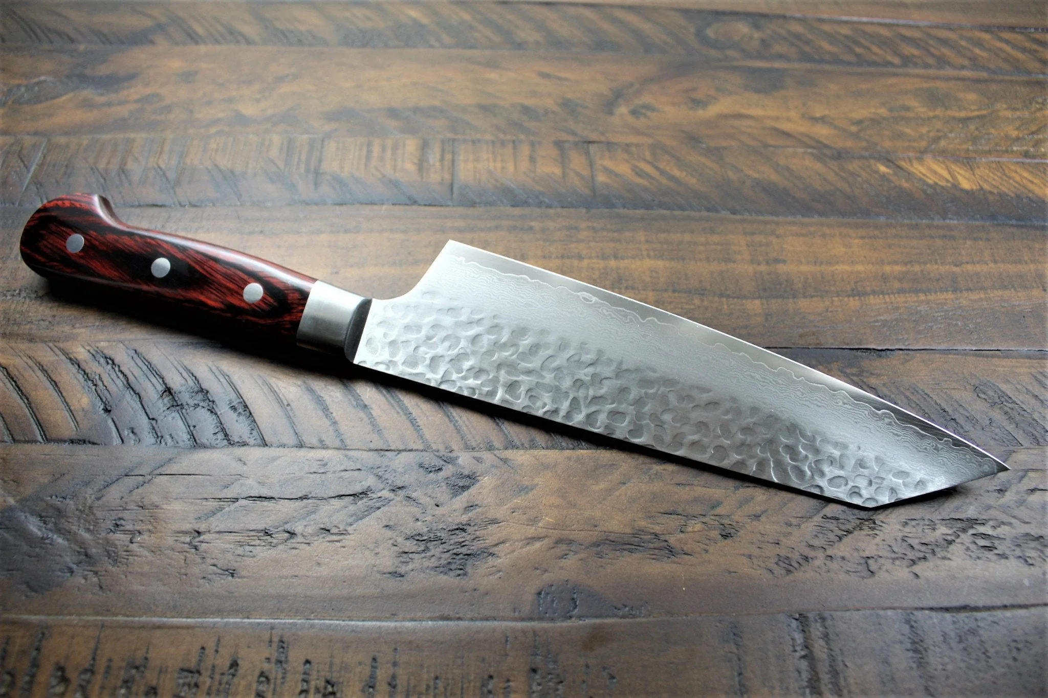 Sakai Takayuki 33-Layer Hammered Damascus 190mm Kengata Gyuto (VG10 Steel) - Image 5