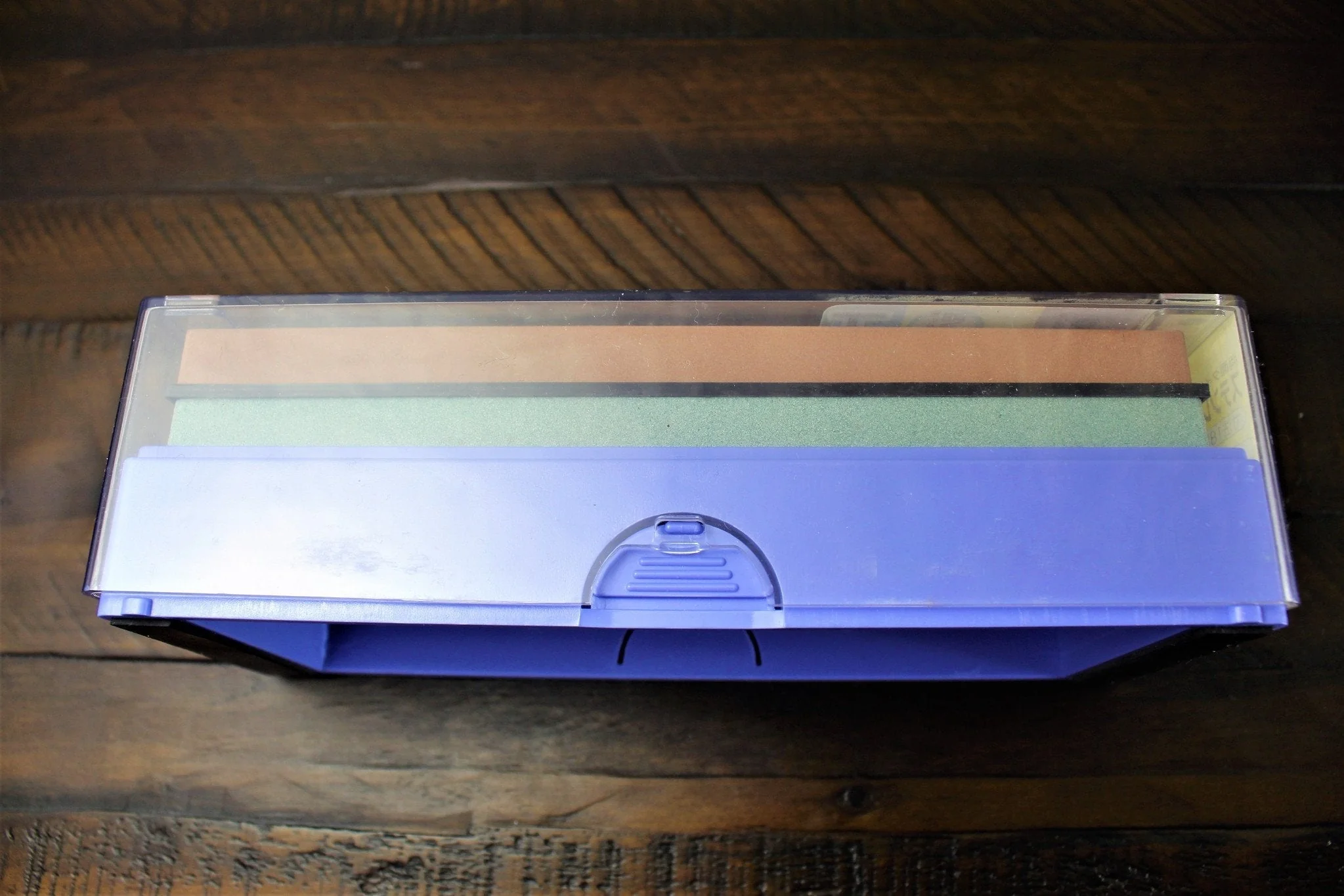 Double sided Japanese Whetstone (Toishi) with Base - Combination Grit 220 and 800 - Image 4