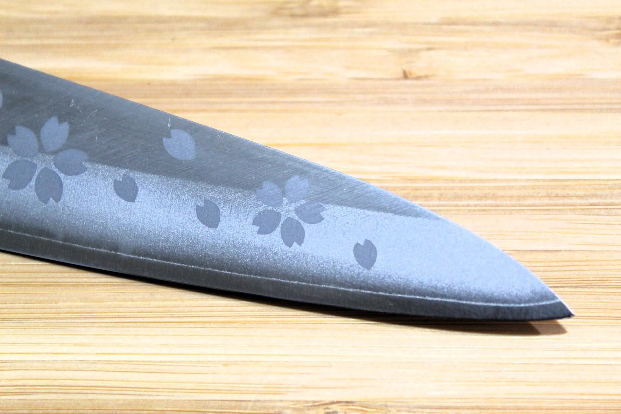 Fujita Marunoko VG 10 Cherry Blossom Petty with Cypress Handle 150mm / 5.9" - Image 4