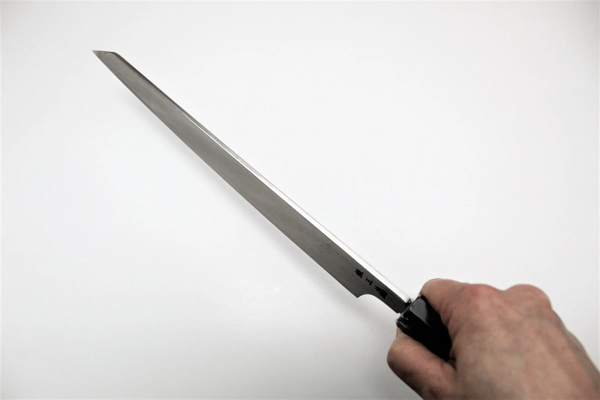 Sakura Hanafubuki Hien Kengata Yanagiba Slicer with Saya 270mm (10.6") - Ginsan Stainless Steel - Hand Etched - Image 10
