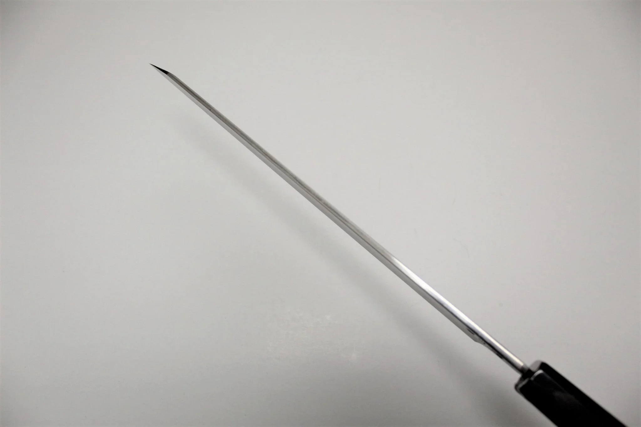 Sakura Hanafubuki Hien Kengata Yanagiba Slicer with Saya 270mm (10.6") - Ginsan Stainless Steel - Hand Etched - Image 7