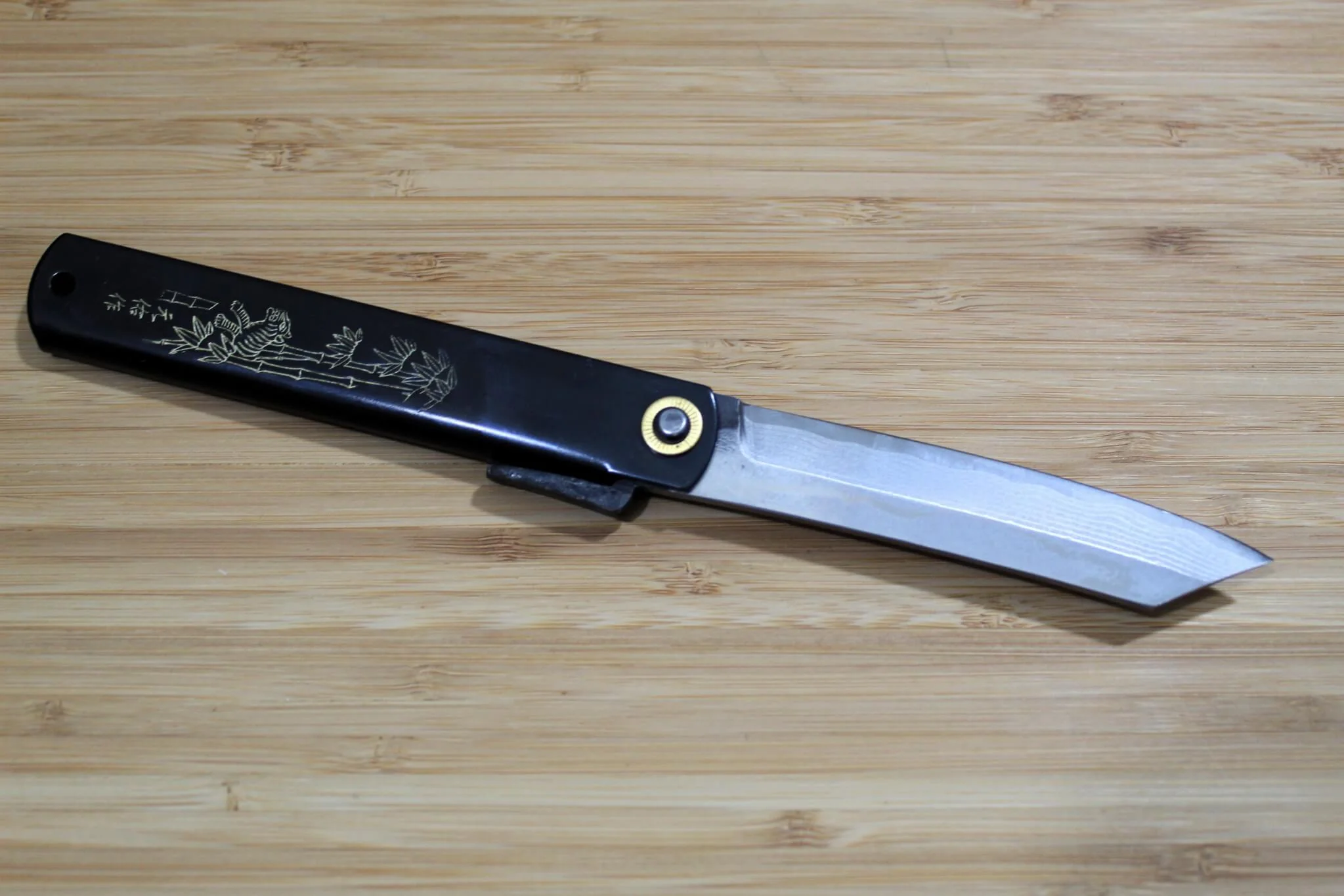 Higonokami Damascus Aoniko (Blue Steel #2) Tiger and Bamboo Black Handle Folding Pocket Knife - Image 7