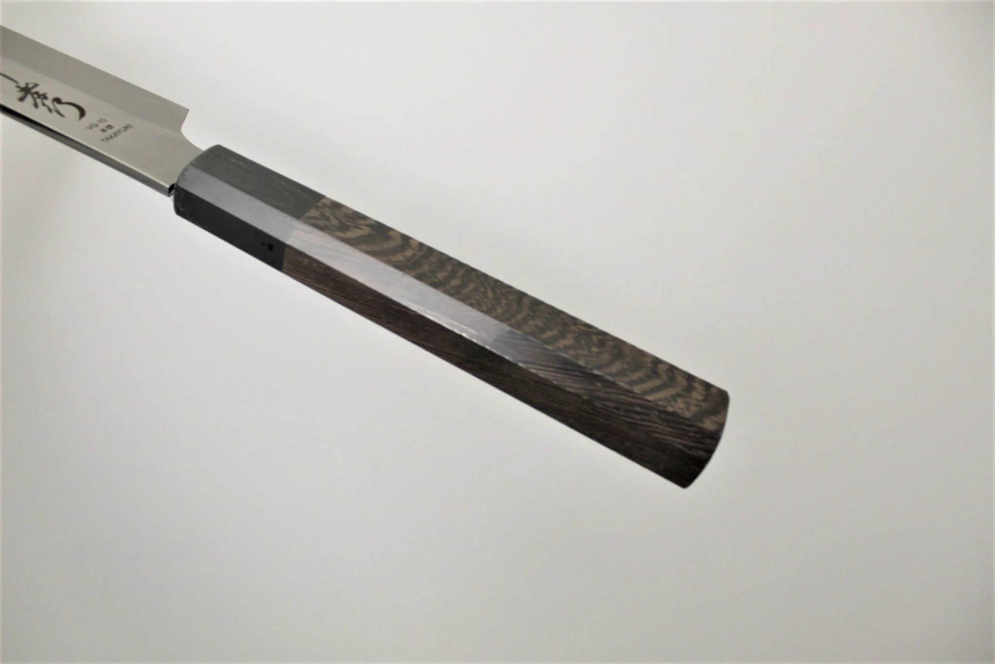 Sakai Takayuki Honyaki Shoryu Hien Kengata Yanagiba with Saya 300mm (11.8") VG-10 Slicer - Image 6