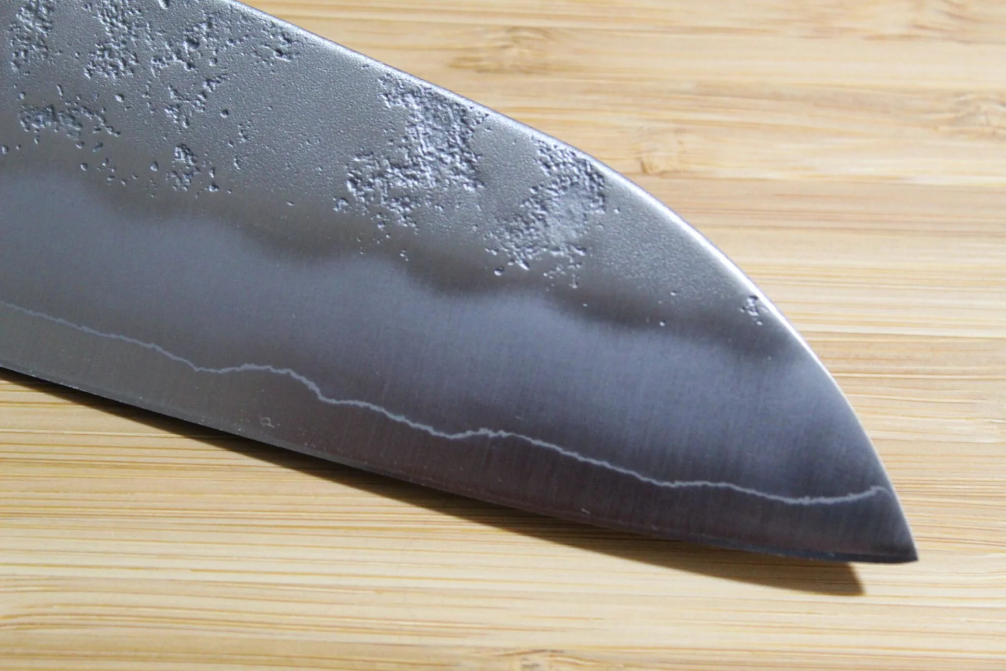 Hounen Kihan Oborozuki Ginsan Nashiji Santoku Knife 165 mm / 6.5" with Magnolia Handle - Image 4