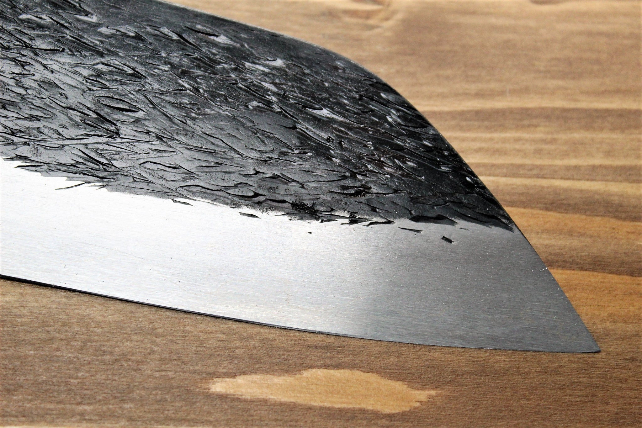 Isamitsu Shirogami #1 / White Steel #1 Santoku 180 mm Red Handle - Image 4