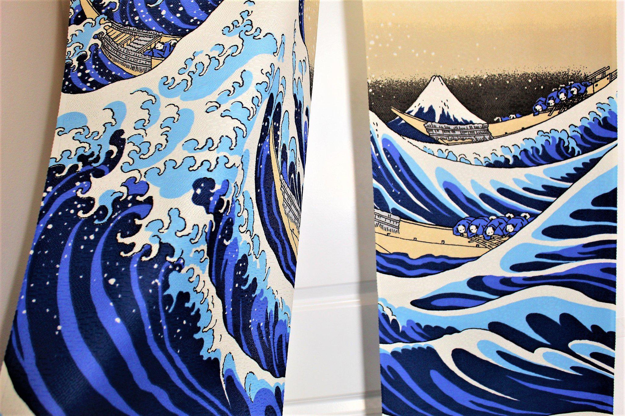Japanese Noren Curtain with light fabric - The Great Wave of Kanagawa - Image 5