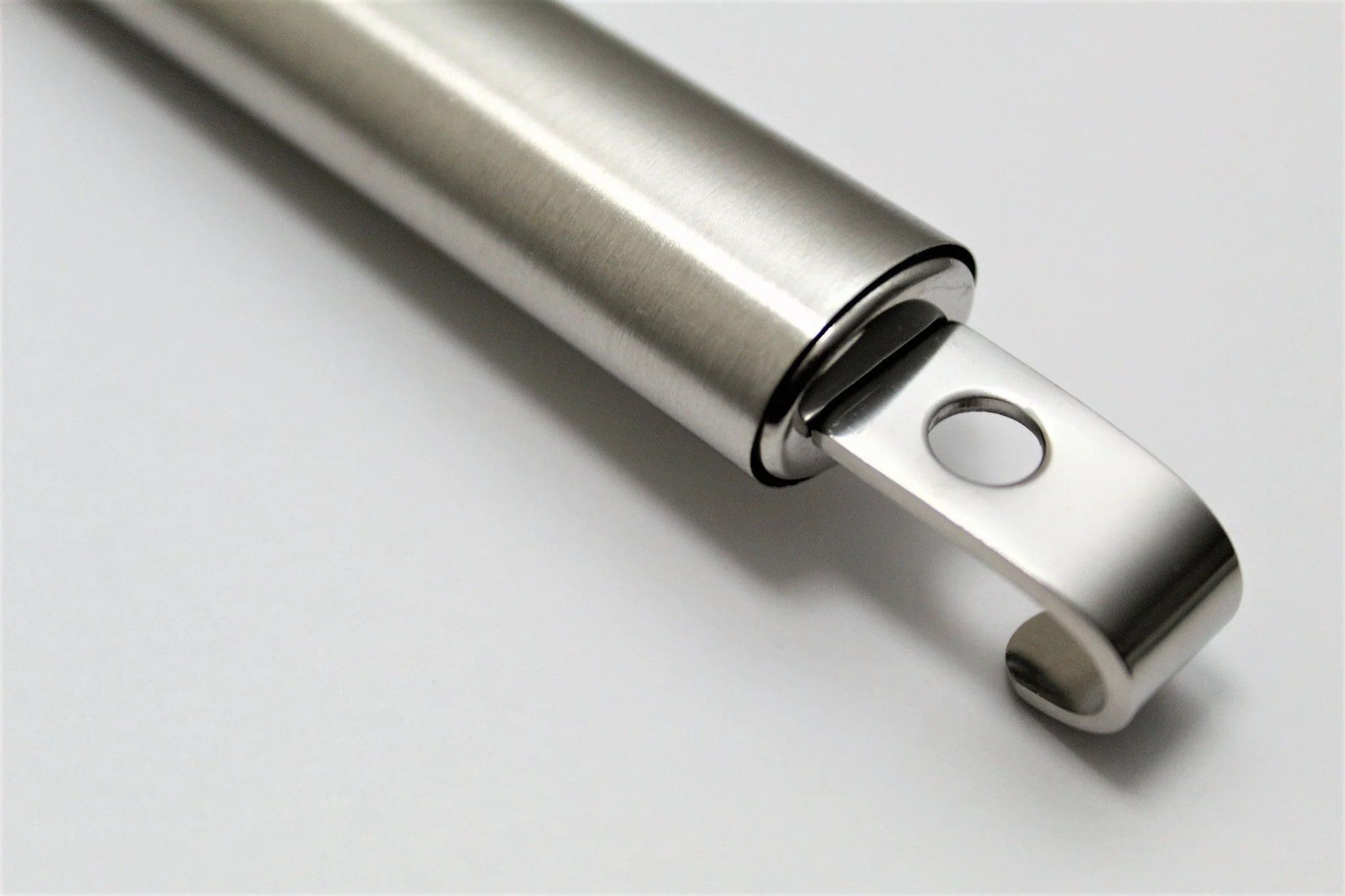 Kai Seki Magoroku Wide Stainless Steel Peeler (Slice & Julienne Set) DH-3301 - Image 6