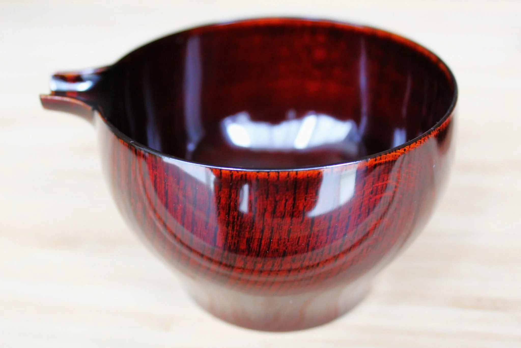 Elegant Lacquered Katakuchi & Sake Cup Set - Image 2