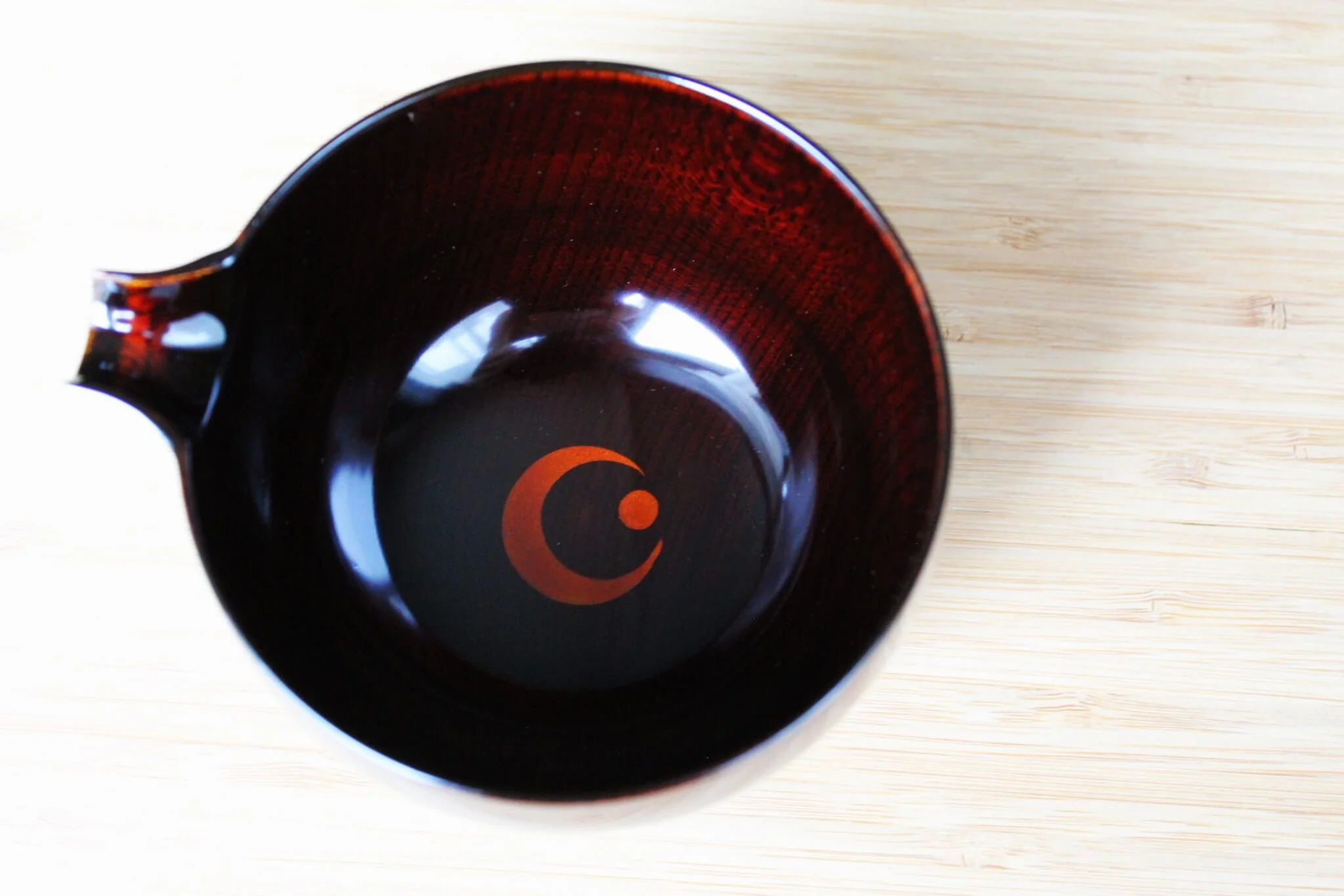 Elegant Lacquered Katakuchi & Sake Cup Set - Image 6