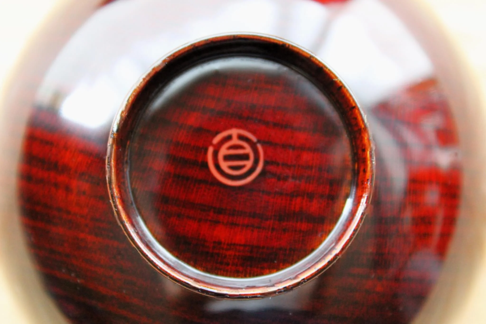 Elegant Lacquered Katakuchi & Sake Cup Set - Image 8