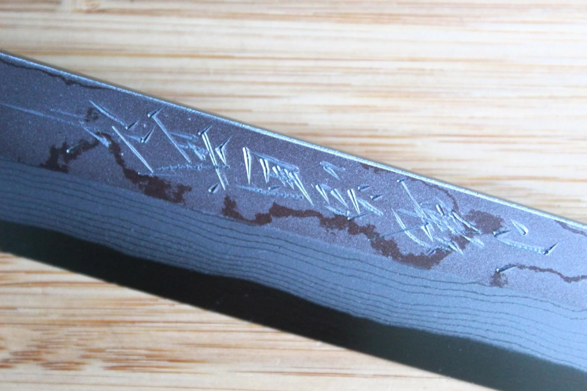 Miki Hamono Yanagiba Slicer Knife Shironiko Damascus Magnolia Handle - Image 3