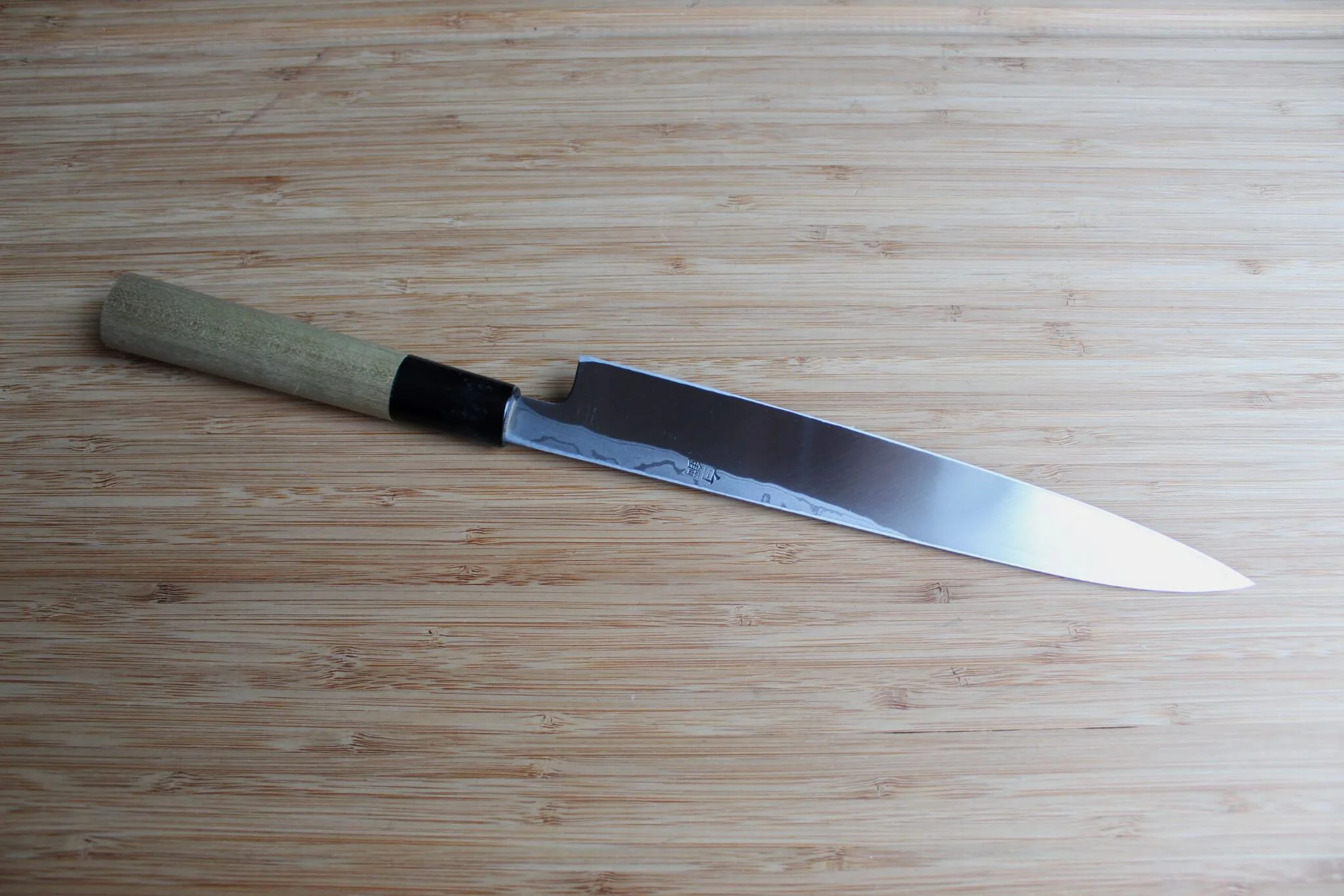Miki Hamono Yanagiba Slicer Knife Shironiko Damascus Magnolia Handle - Image 5