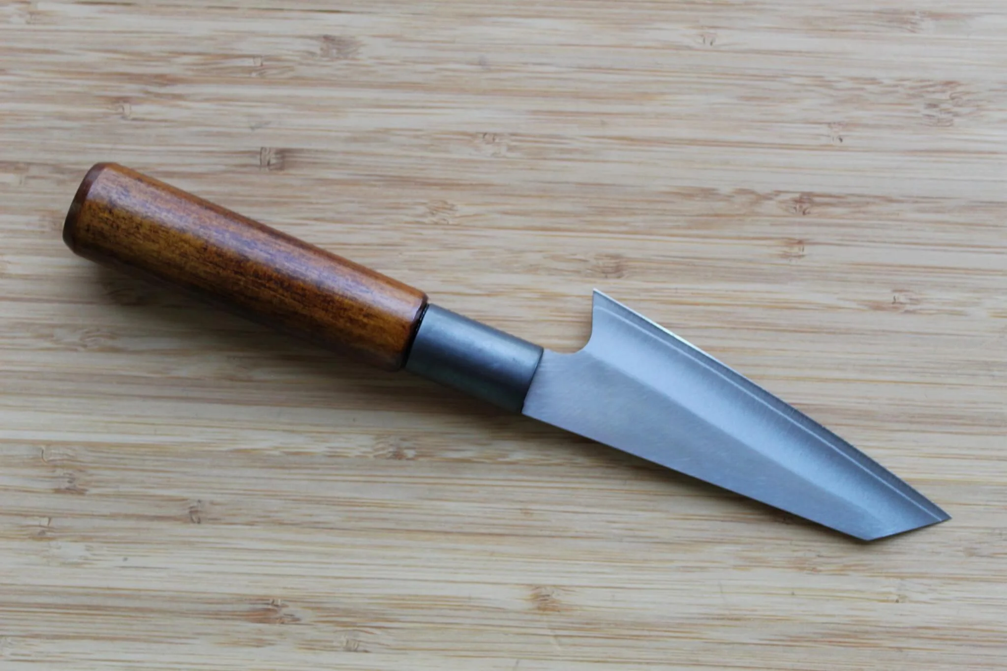 Misuzu Hamono Bunka Petty VG-10 Stainless Steel 105 mm / 4.1" Urushi Lacquer Magnolia Handle - Image 4