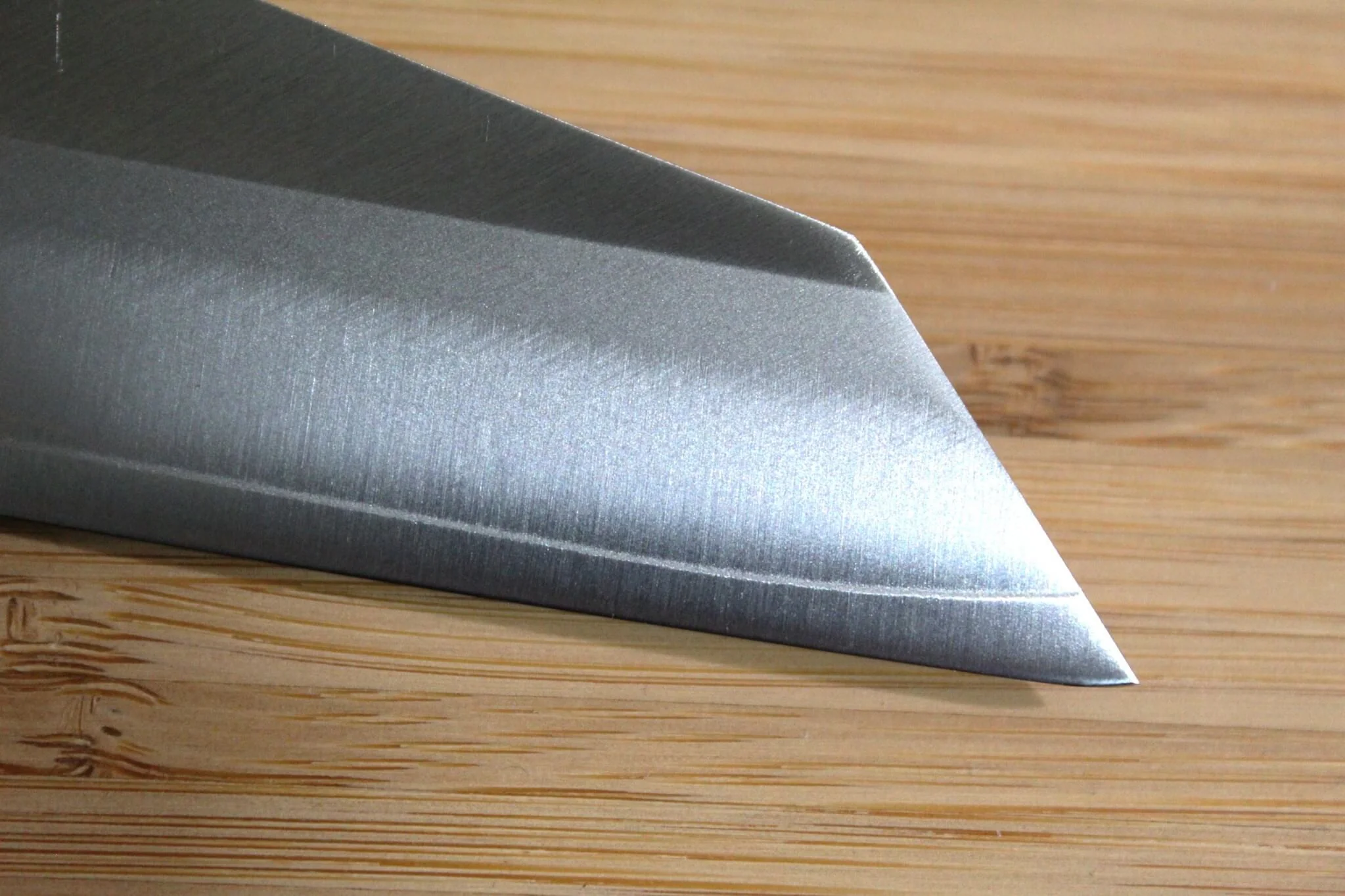 Misuzu Hamono Bunka VG-10 Stainless Steel 160 mm (6.3") / 180 mm (7.1") Urushi Lacquer Magnolia Handle - Image 4