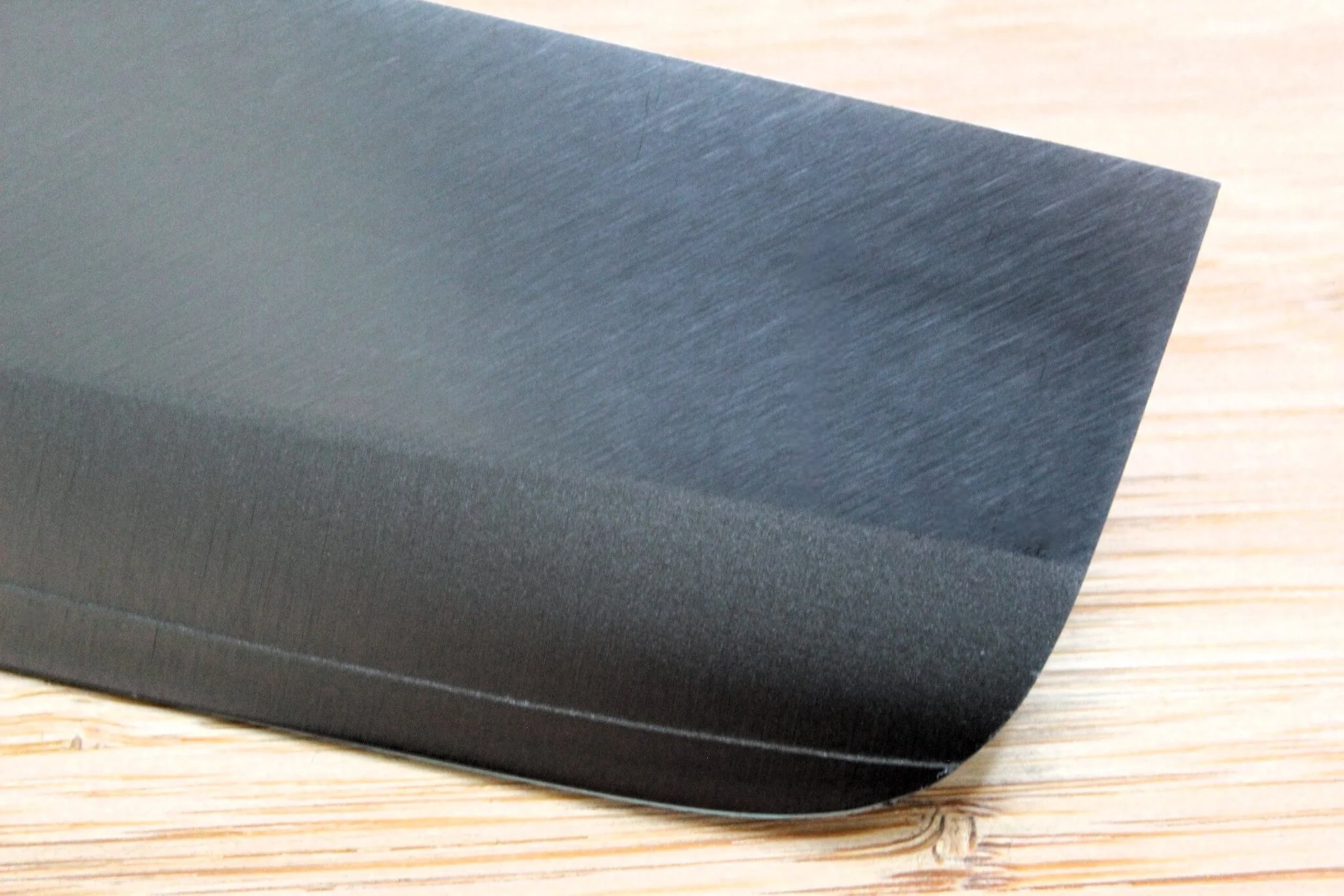 Misuzu Hamono Nakiri VG-10 Stainless Steel 160 mm / 6.3" Urushi Lacquer Magnolia Handle - Image 4