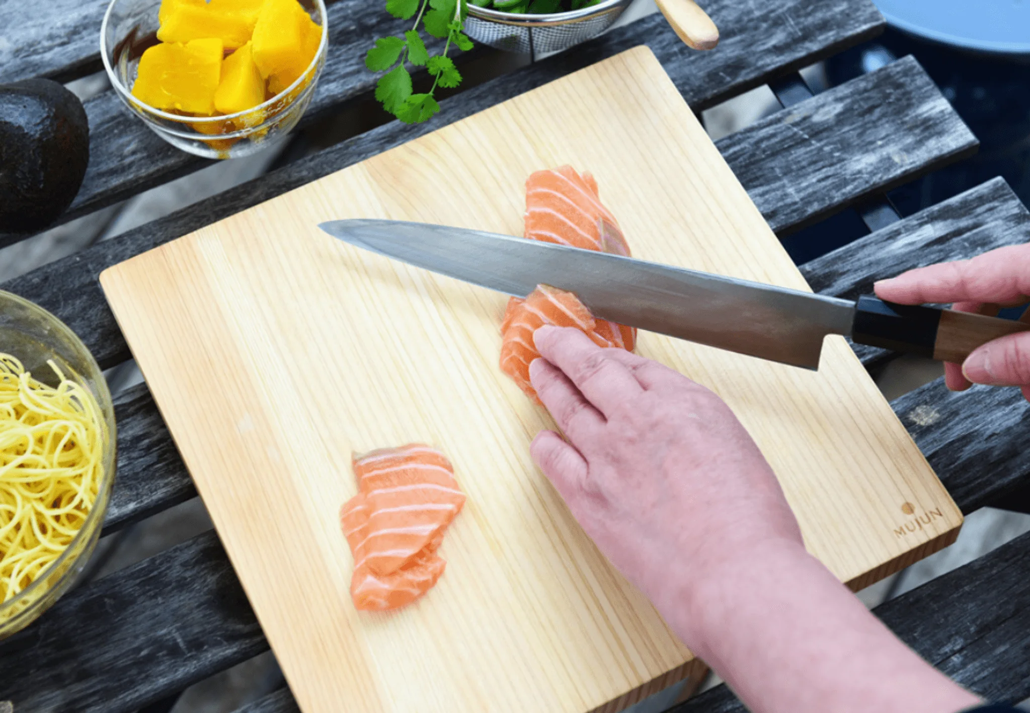 Mujun UKEMI Hinoki Cutting Board – Japanese Cypress Craftsmanship - Image 6