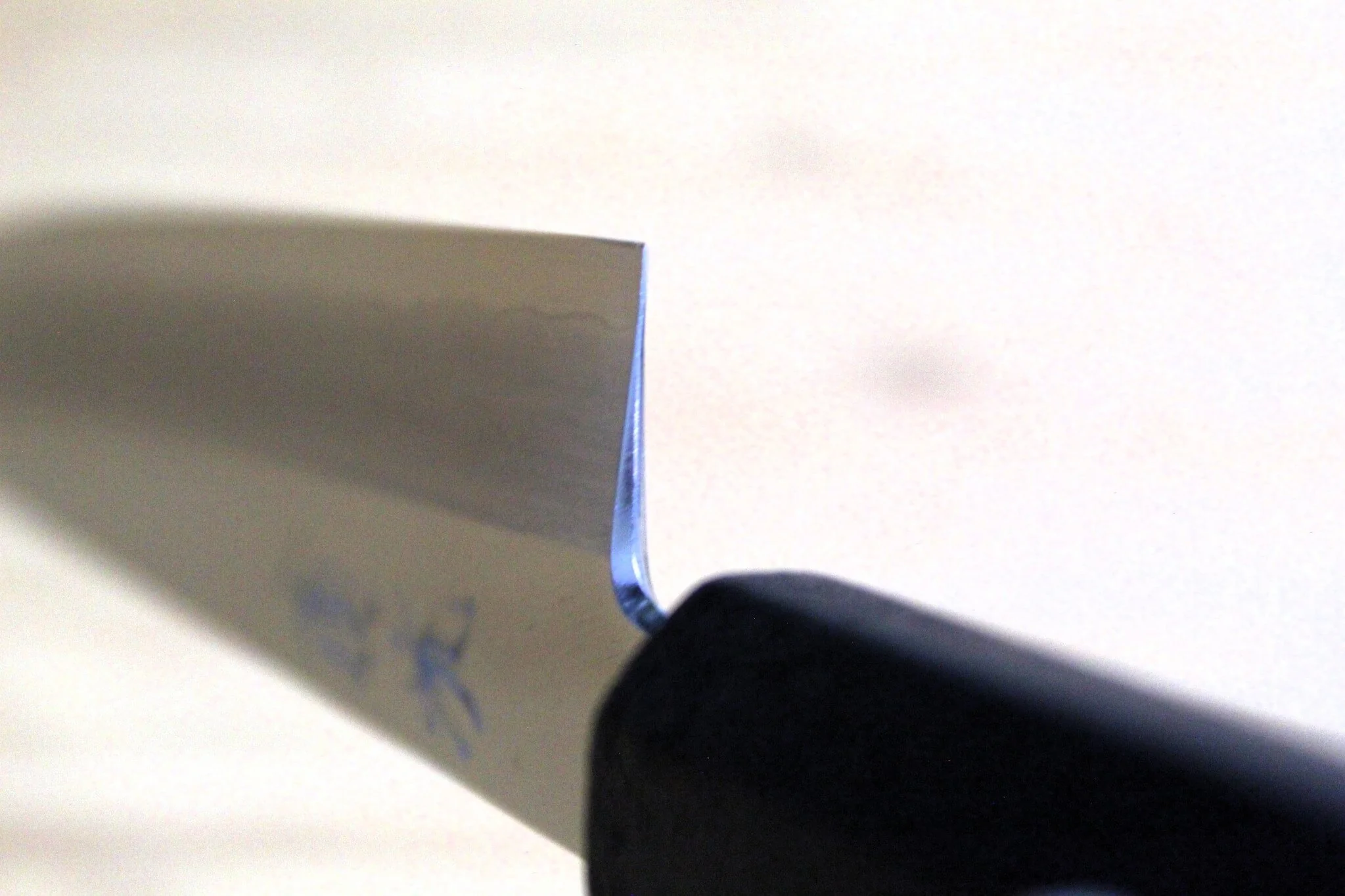 OUL Ginsan Kengata Petty 150 mm / 5.9" Black Makiji Urushi Handle - Image 9