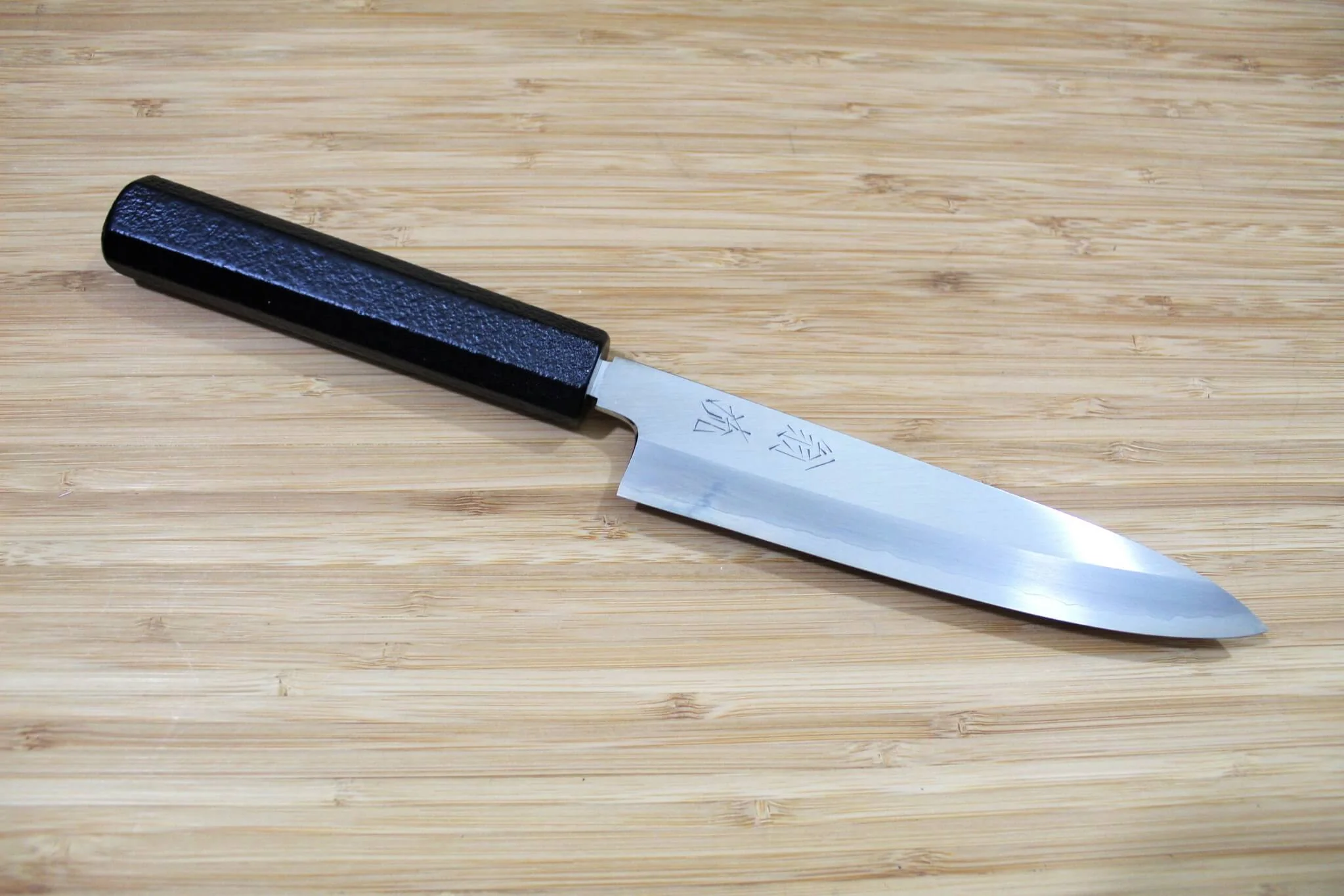 OUL Ginsan Petty 150 mm / 5.9" Black Makiji Urushi Handle - Image 5