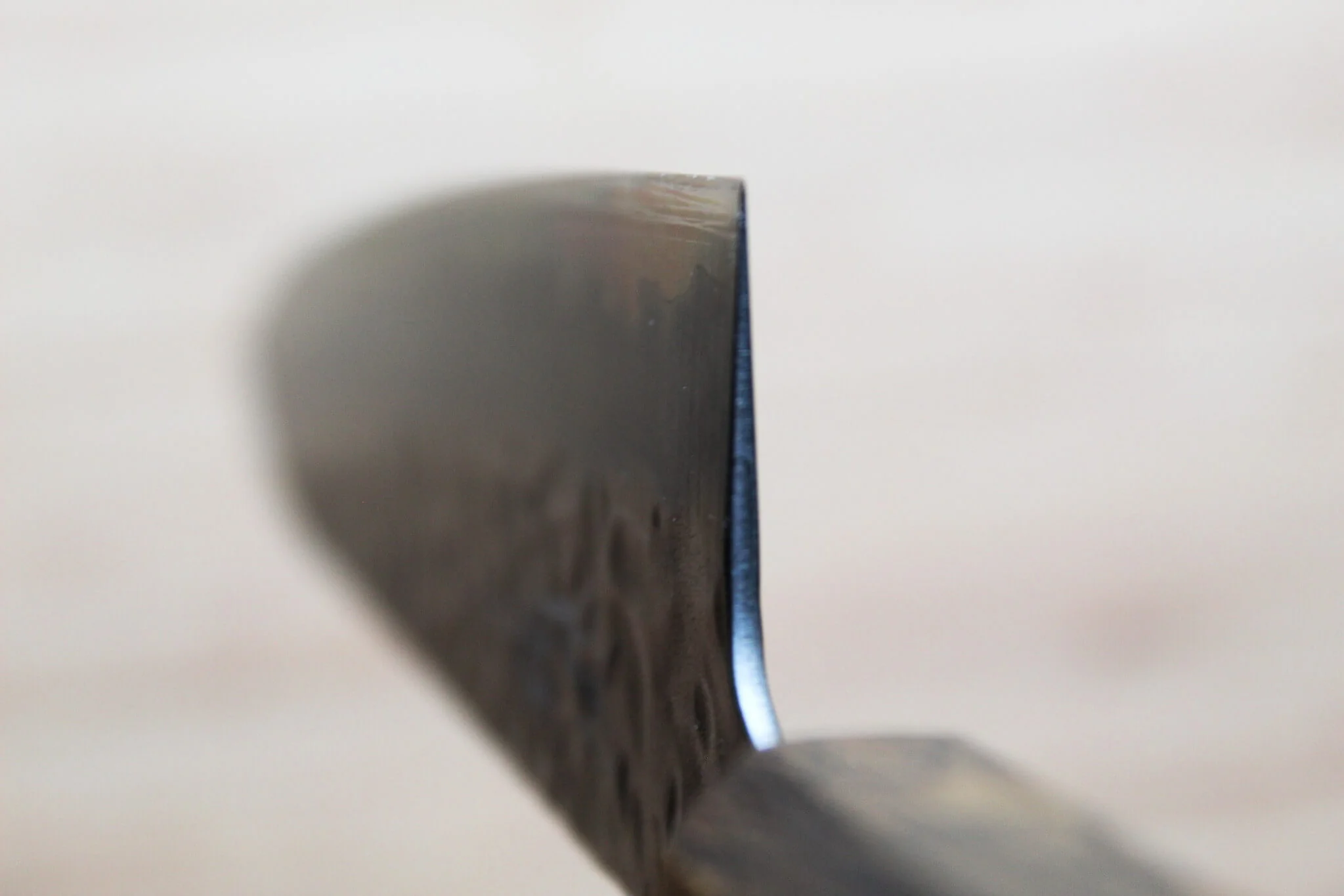 OUL Gyuto Tsuchime White Steel #1 180 mm Black Oak Handle - Image 10
