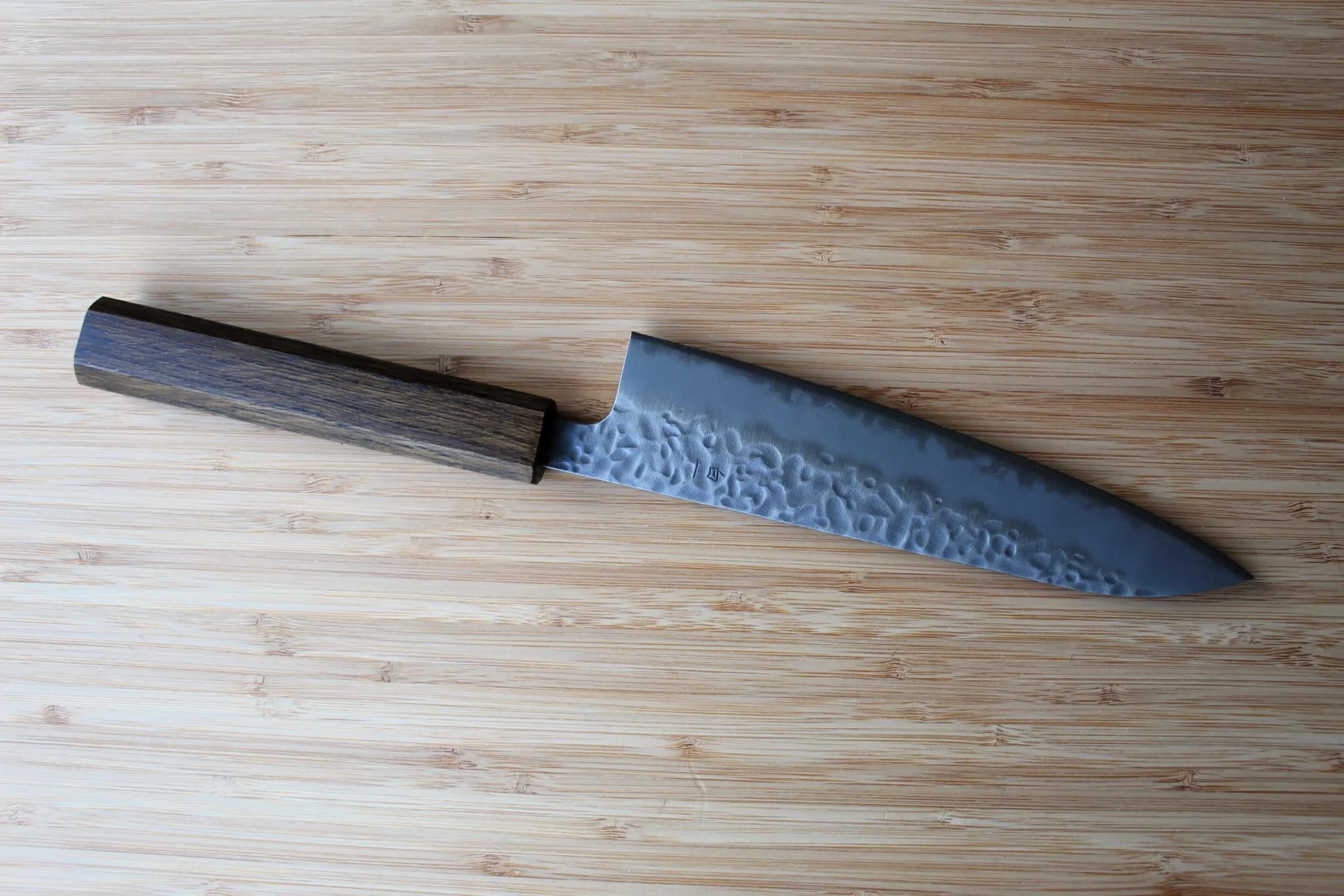 OUL Gyuto Tsuchime White Steel #1 180 mm Black Oak Handle - Image 5