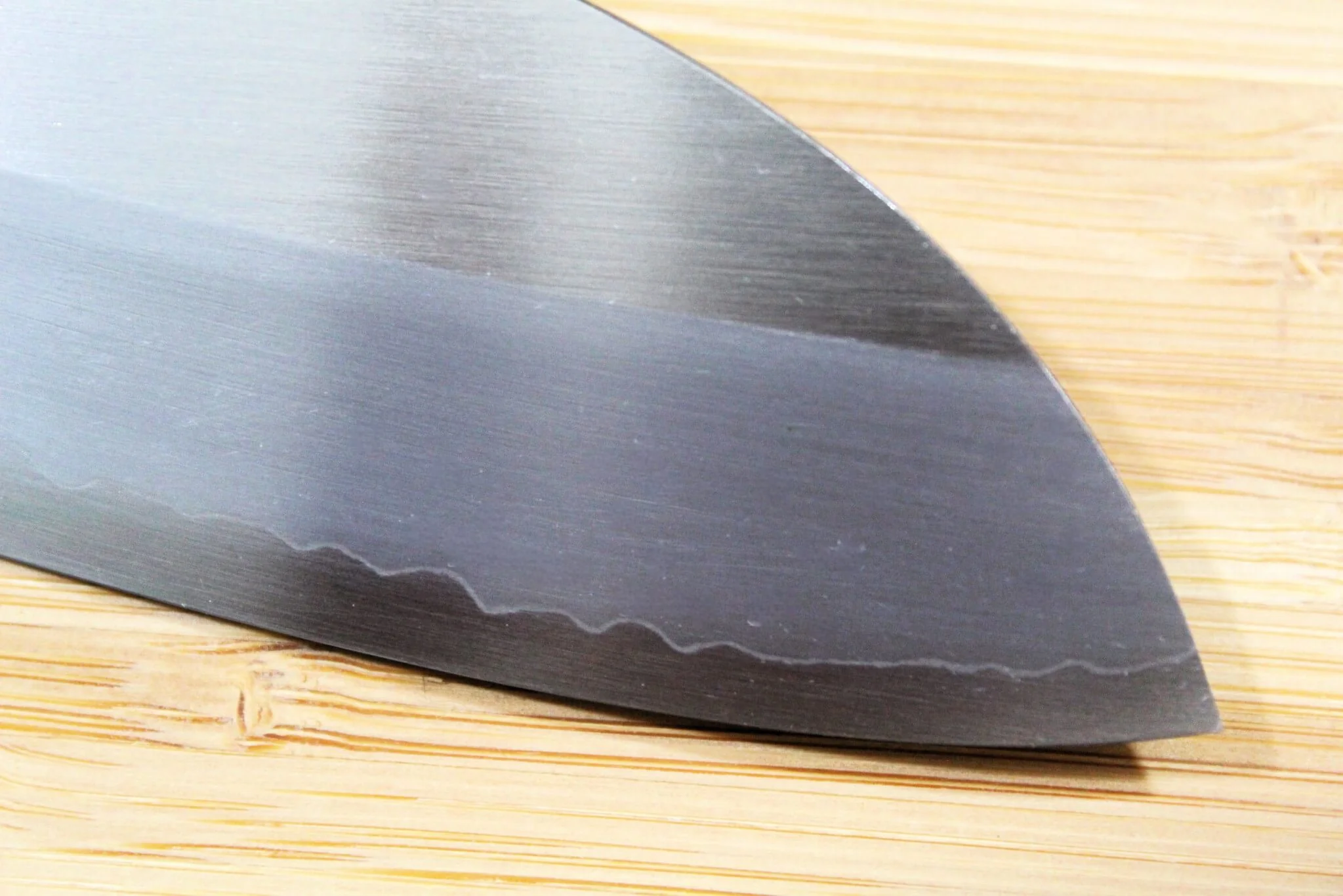 OUL Ginsan Santoku 180 mm / 7.1" Black Makiji Urushi Handle - Image 4
