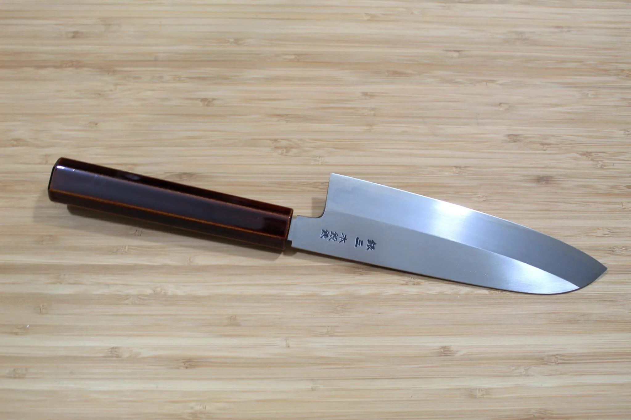 OUL Kijiro Ginsan Santoku 180 mm / 7.1" Urushi Handle - Image 4