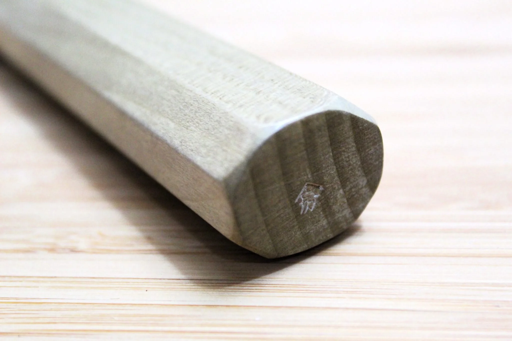 OUL Santoku Hammered Shironiko / White Steel #2 165 mm / 6.5" Magnolia Handle - Image 9