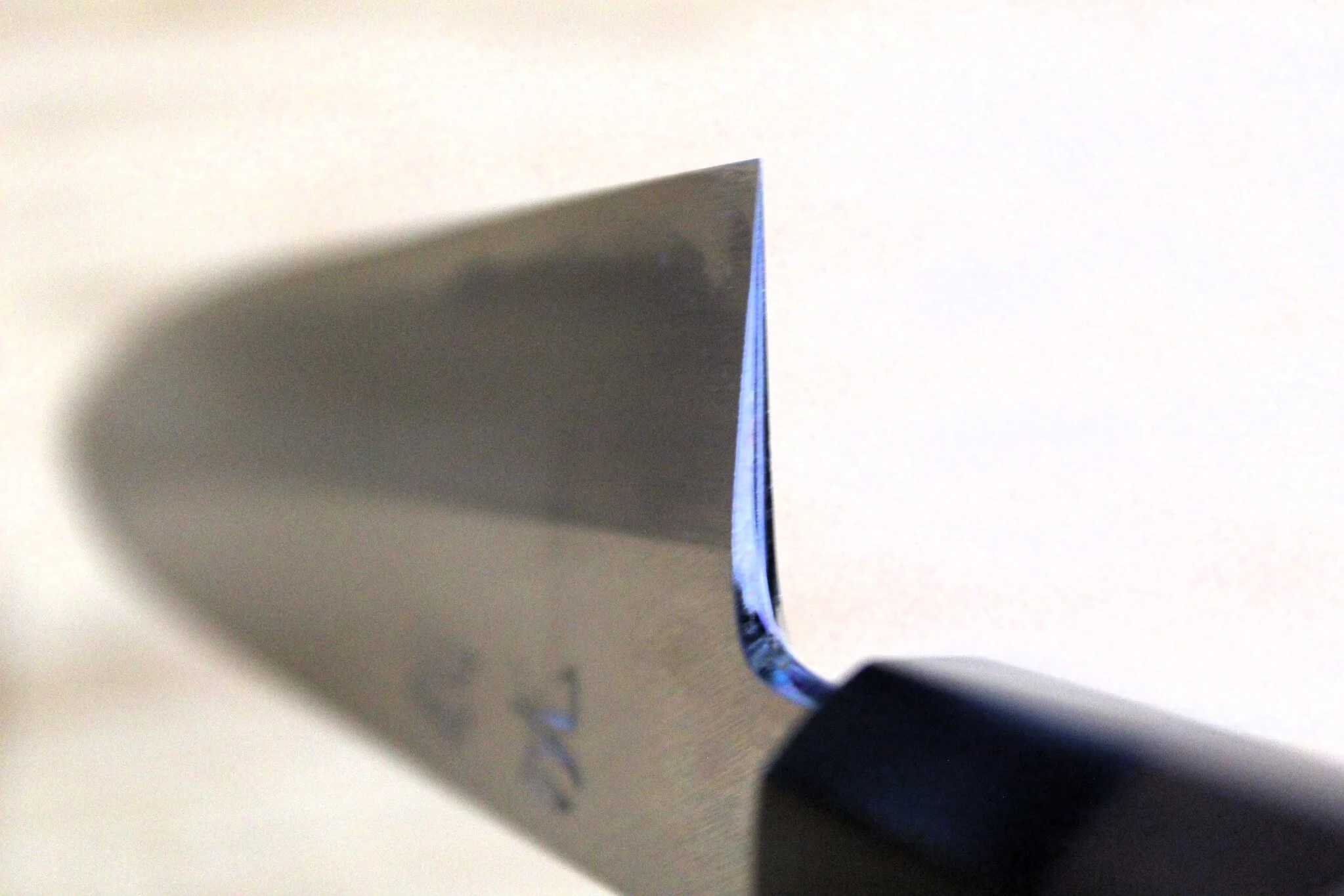 OUL Shirogami #2 / White Steel #2 Gyuto 210 mm / 8.2" with Maple Handle - Image 9