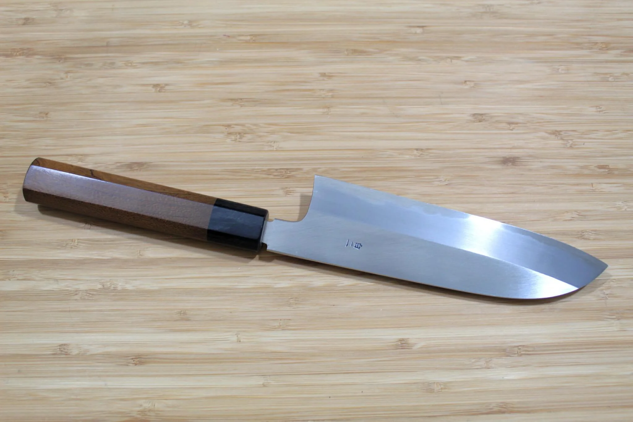 OUL Shirogami #2 / White Steel #2 Santoku 180 mm / 7.1" with Maple Handle - Image 5