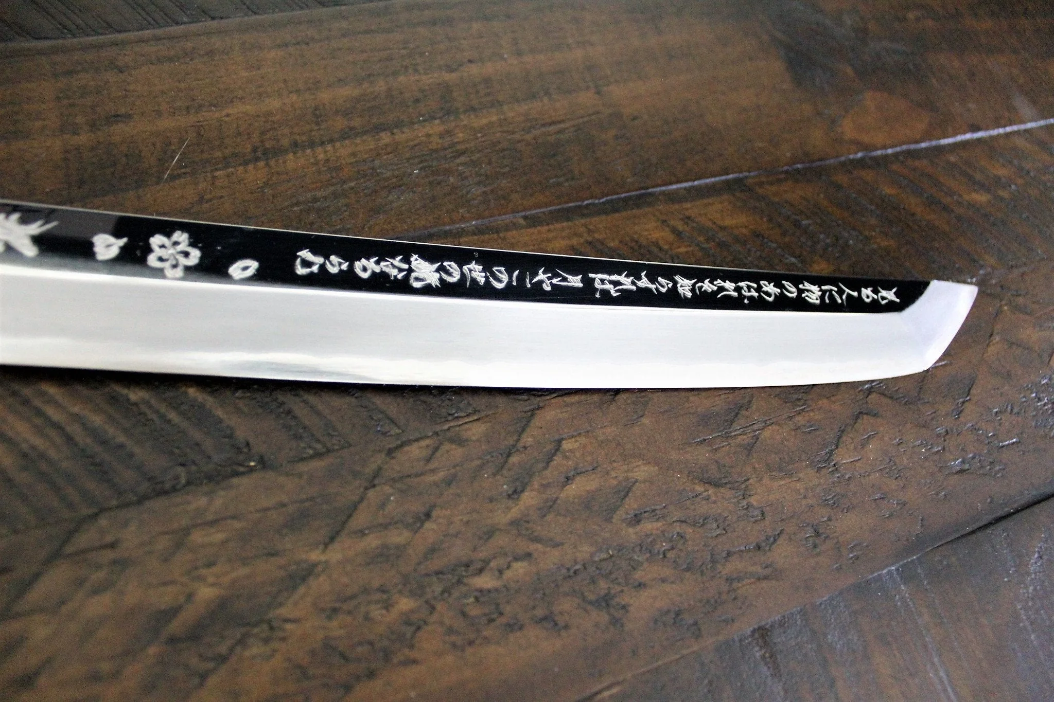 Sakai Takayuki Rinka Ginsan Silver #3 Sakimaru-Takohiki 390mm (15.4") with Decorative Handle and Saya - Cherry Blossom Engraving - Slicer - Image 4
