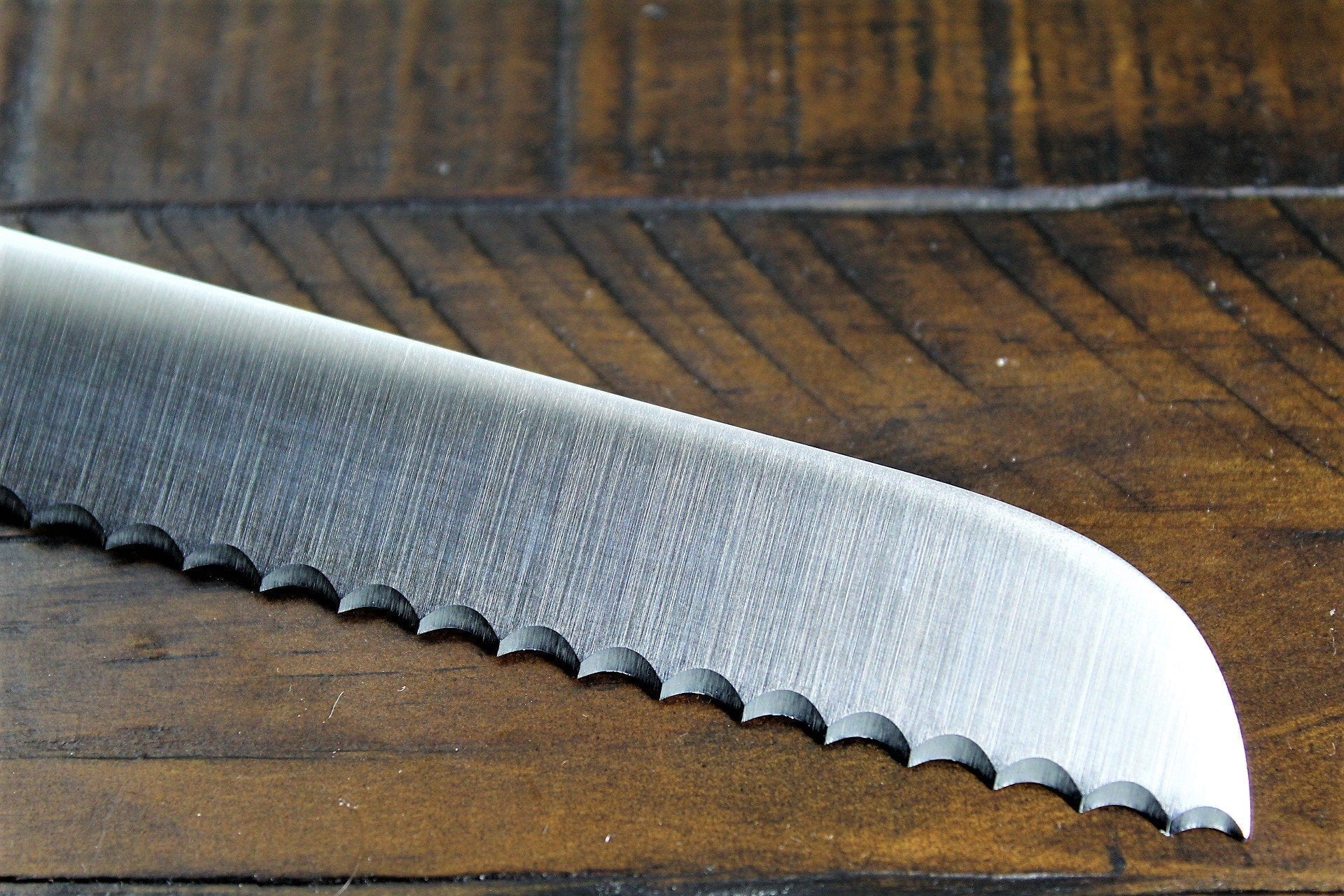 Sakai Takayuki Japanese Bread Knife 250mm (9.8") Black - Image 7