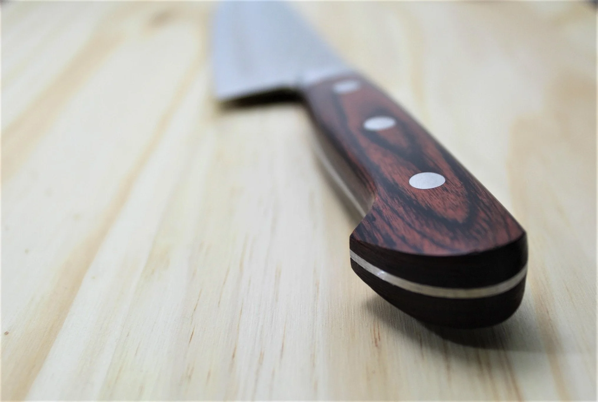 Sakai Takayuki Santoku Knife 180mm (7.1") Damascus 17 Layer - Image 6