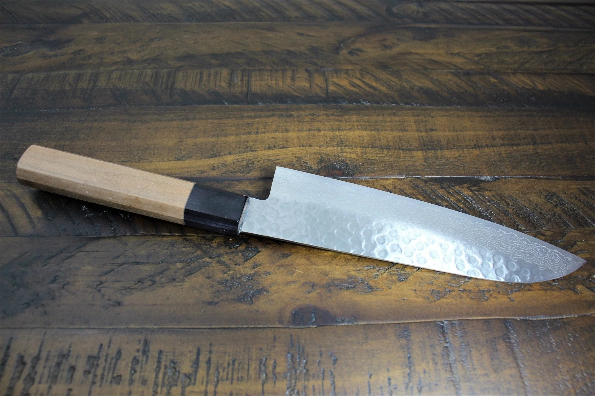 Sakai Takayuki Santoku Knife 180mm (7.1") Damascus 45 Layer with Walnut Handle - Image 5