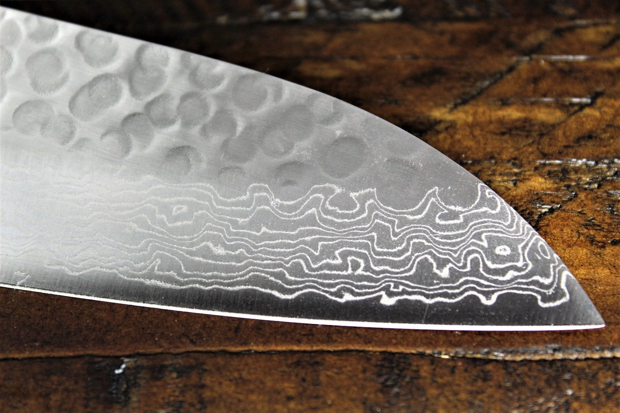 Sakai Takayuki Santoku Knife 180mm (7.1") Damascus 45 Layer with Walnut Handle - Image 6