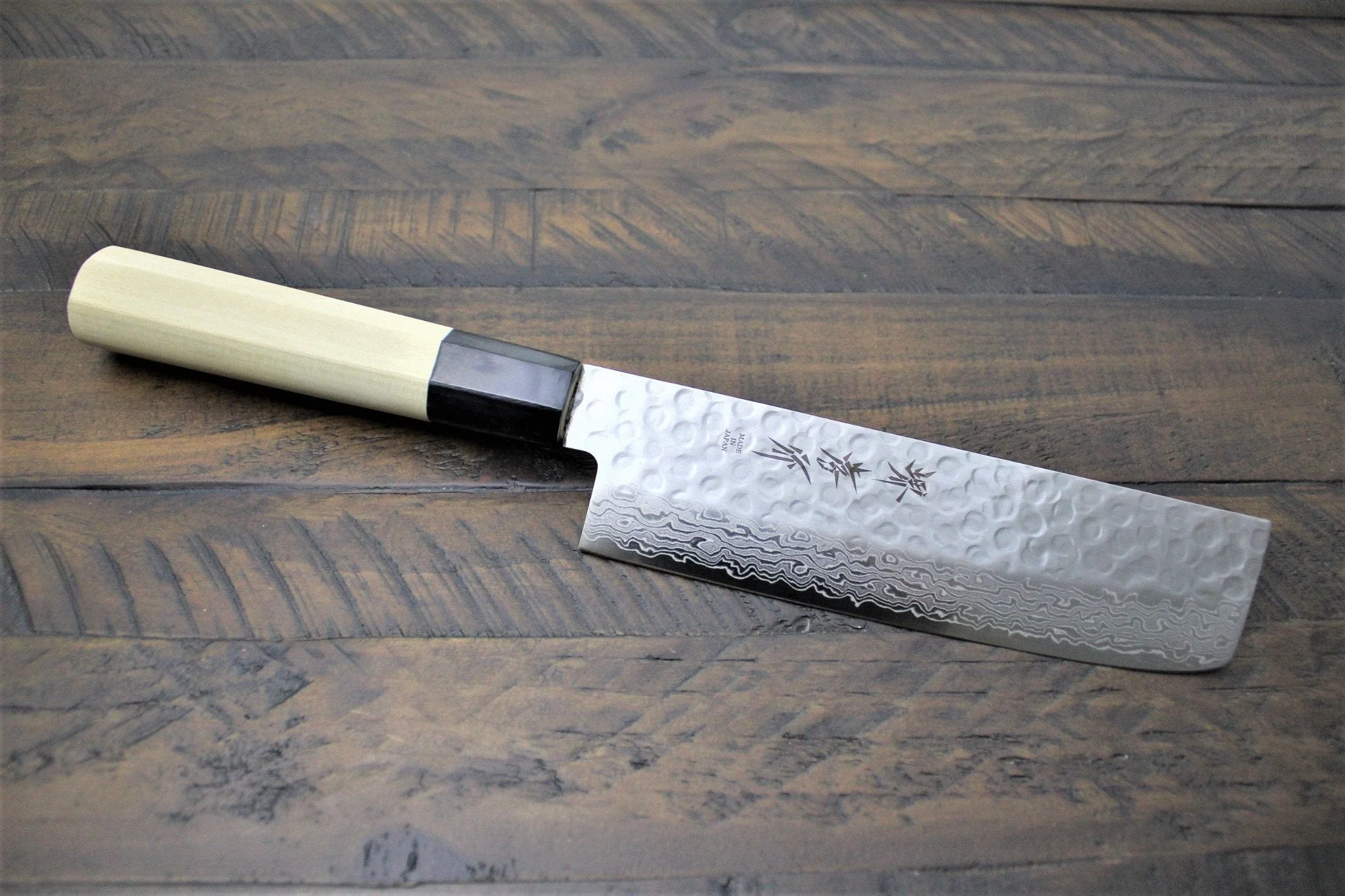 Sakai Takayuki 45 Layer Damascus Nakiri Knife 160mm (6.3") Magnolia Handle - Image 4