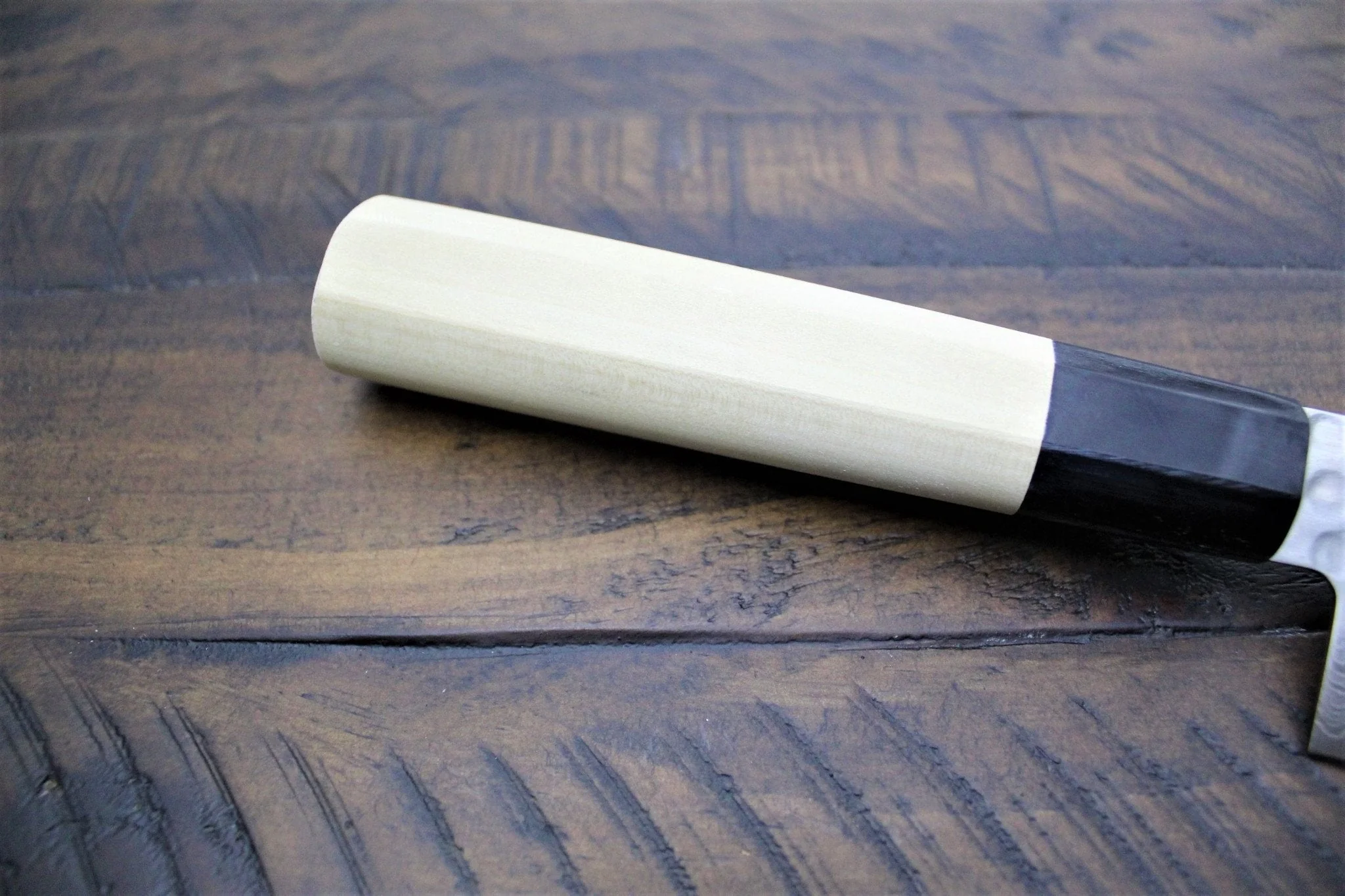 Sakai Takayuki 45 Layer Damascus Nakiri Knife 160mm (6.3") Magnolia Handle - Image 5