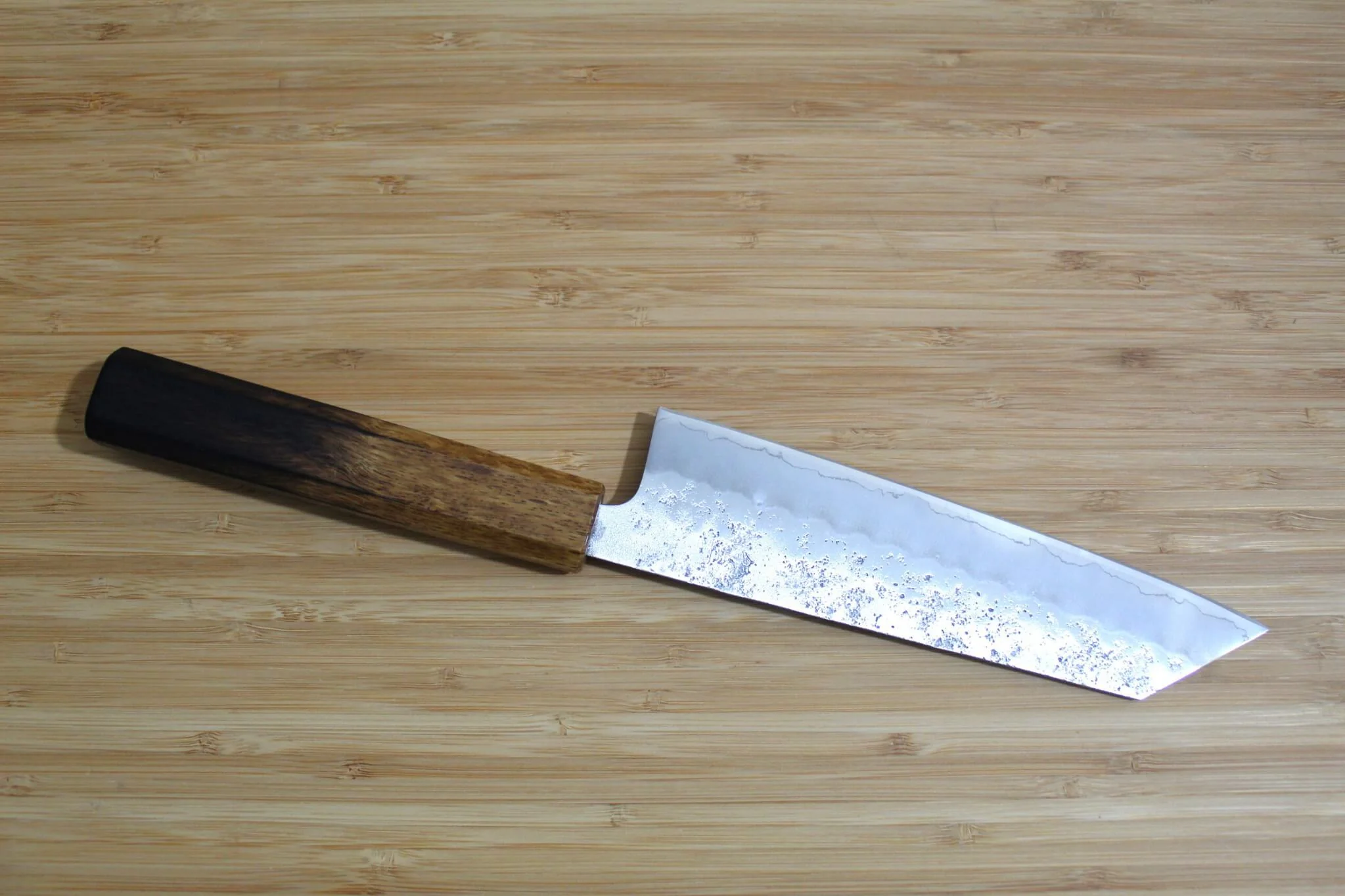 Sakai Takayuki Ginsan Nashiji Kengata Santoku Knife 170mm / 6.7" - Image 5