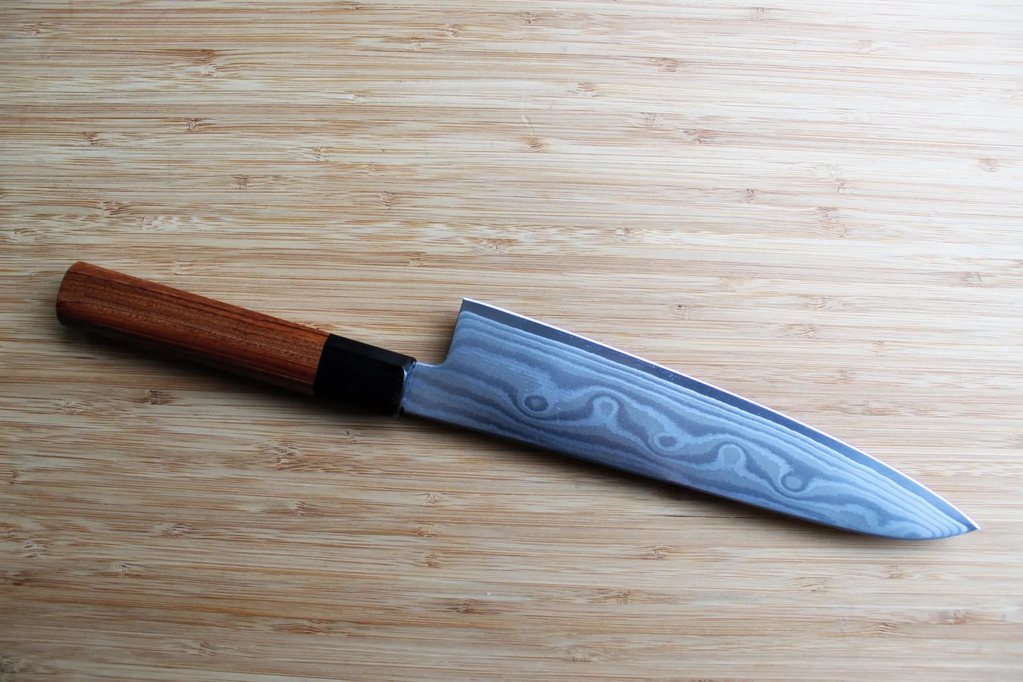 Sakai Takayuki Grand Chef "Hamon" Damascus 210mm Gyuto - Böhler 685 Steel - Image 5