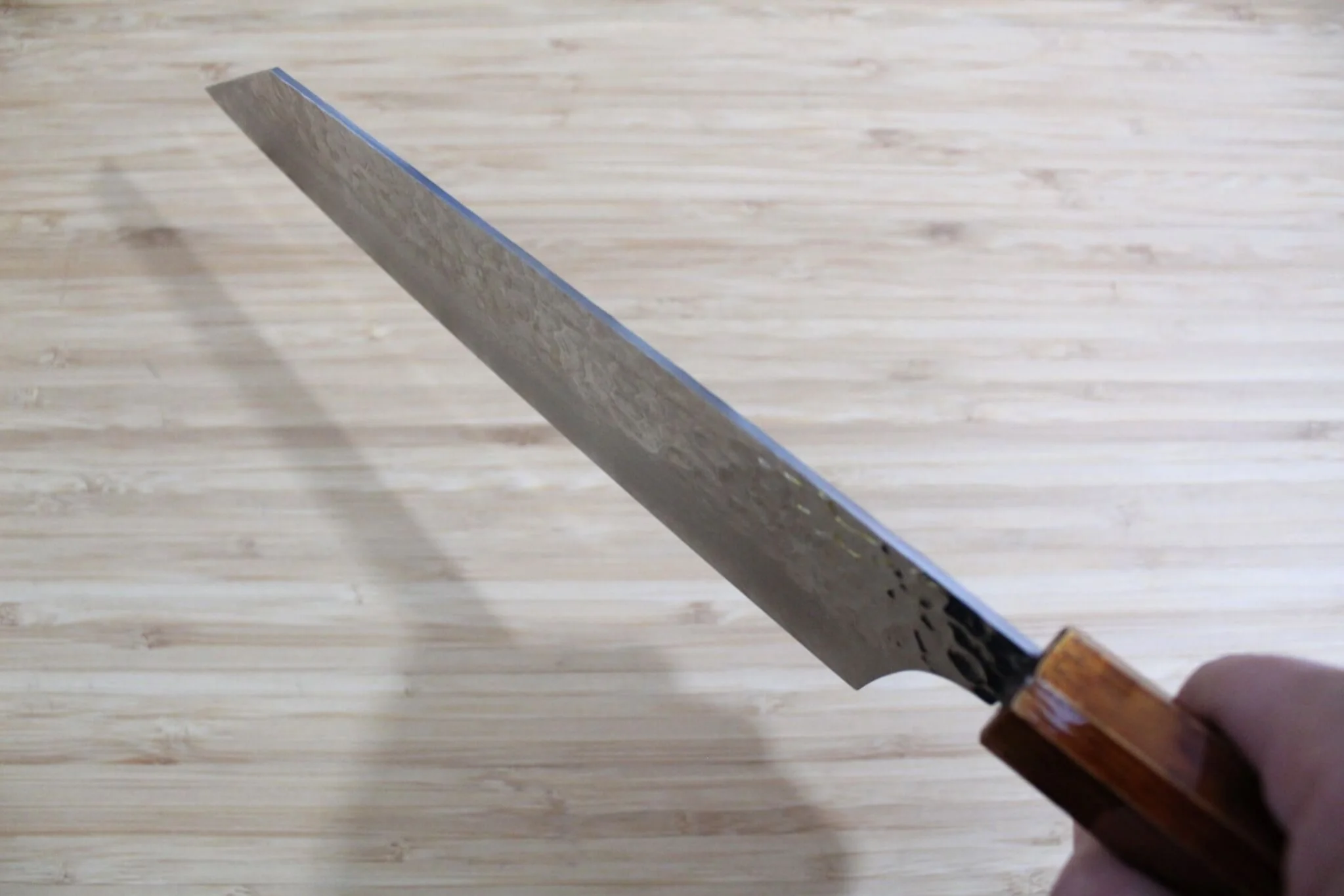 Sakai Takayuki 33-Layer Hammered Damascus 190mm Kengata Gyuto - Brown Lacquered Oak Handle - Image 9