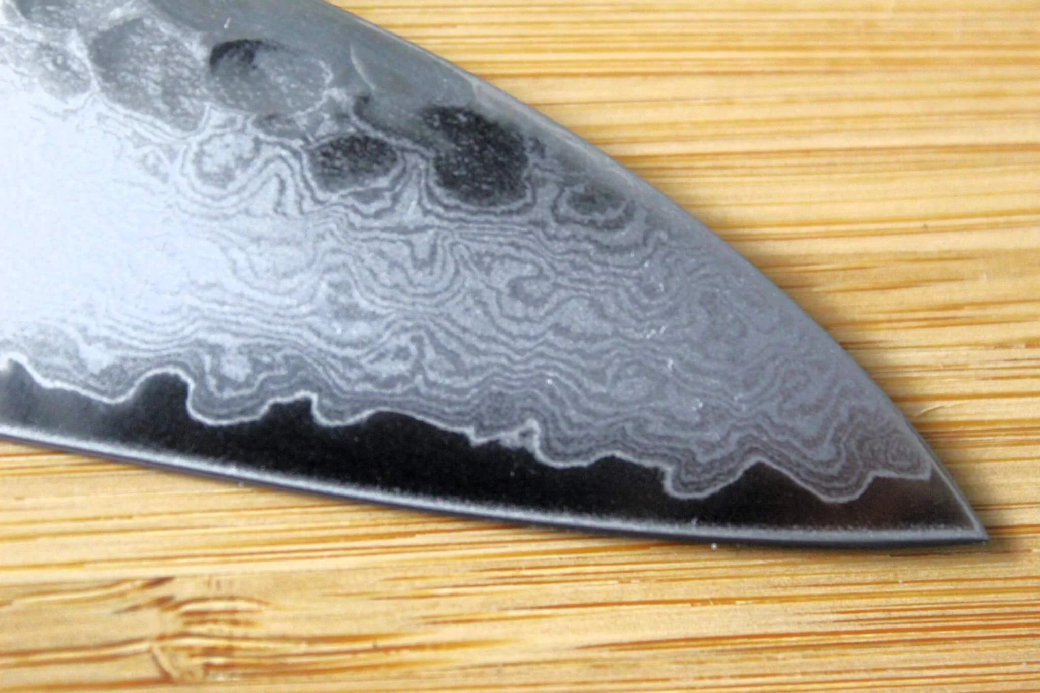 Sakai Takayuki 33-Layer Hammered Damascus 210mm Gyuto - Blue Wood Handle - Image 4