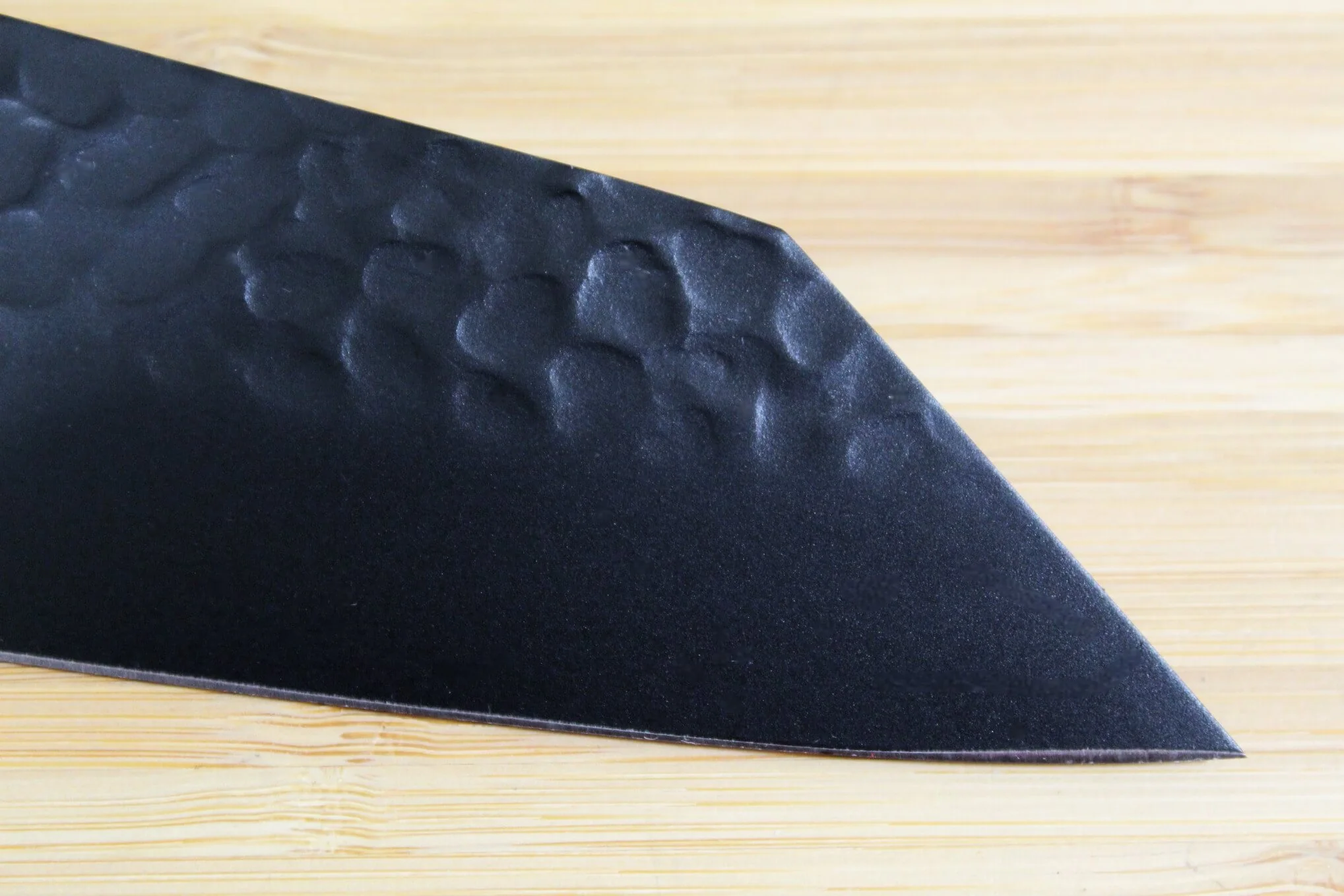 Sakai Takayuki Kurokage VG10 Hammered 190mm Kengata Gyuto - Non-Stick Finish - Image 4