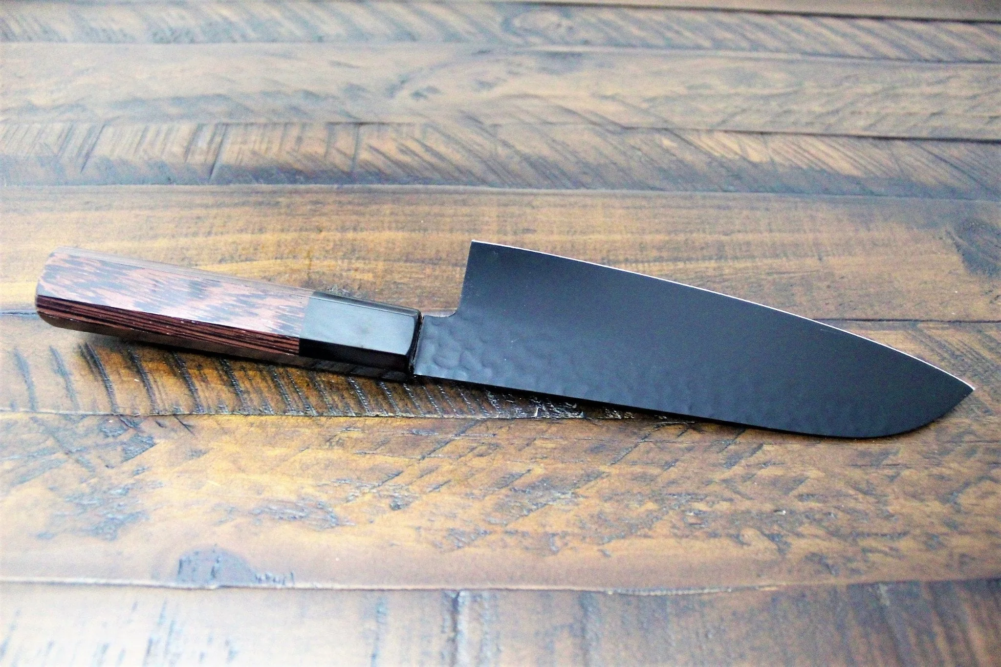 Sakai Takayuki Kurokage VG-10 with Non Stick Coating Santoku Knife 170mm (6.7") with Wenge Handle - Image 4
