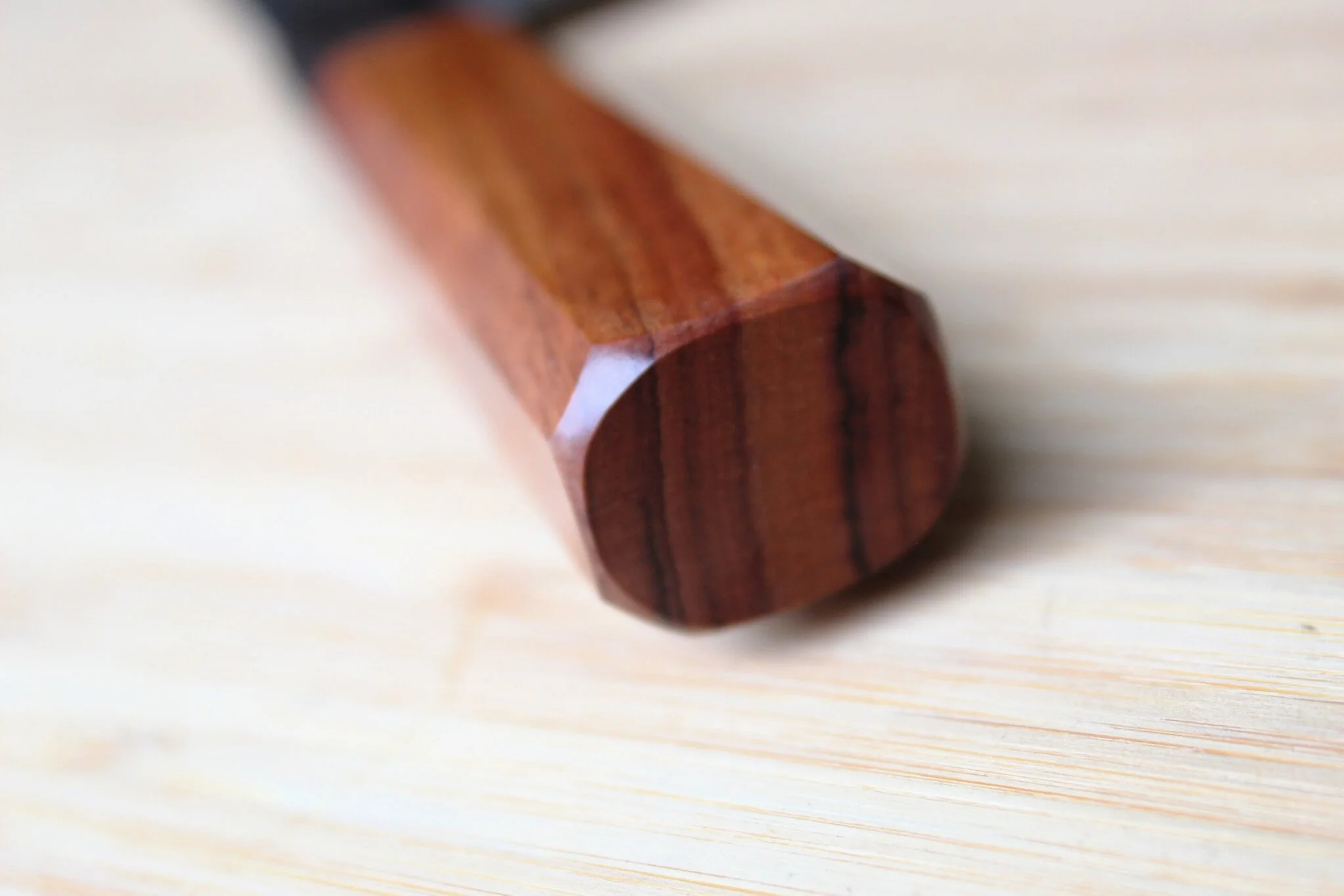 Sakai Takayuki Grand Chef Hamon Damascus 170mm (6.7") Santoku with Ebony Rosewood  Handle - Image 9