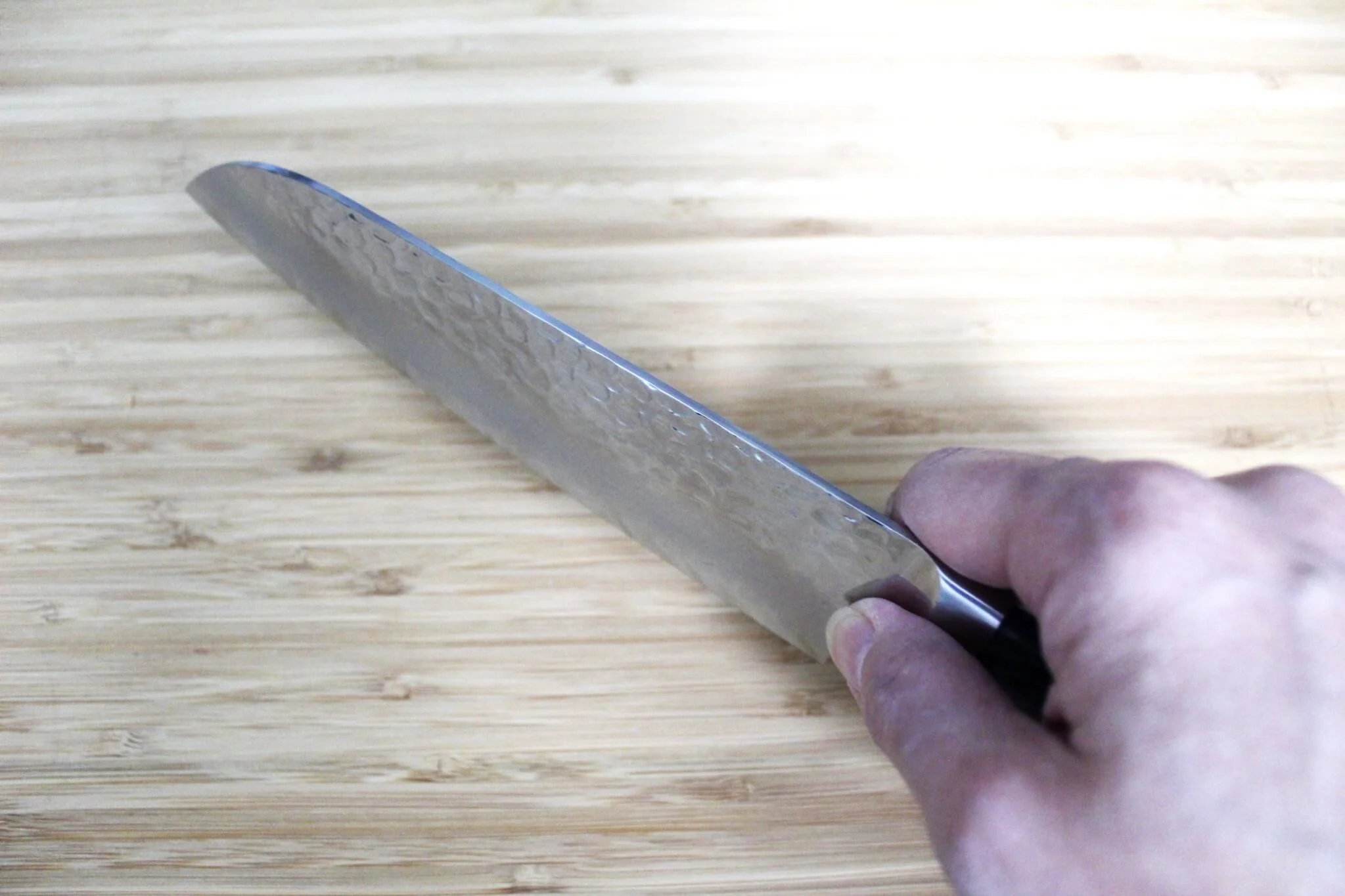 Sakai Takayuki Santoku Knife 180 mm Damascus 33 Layer with Blue Handle - Image 9