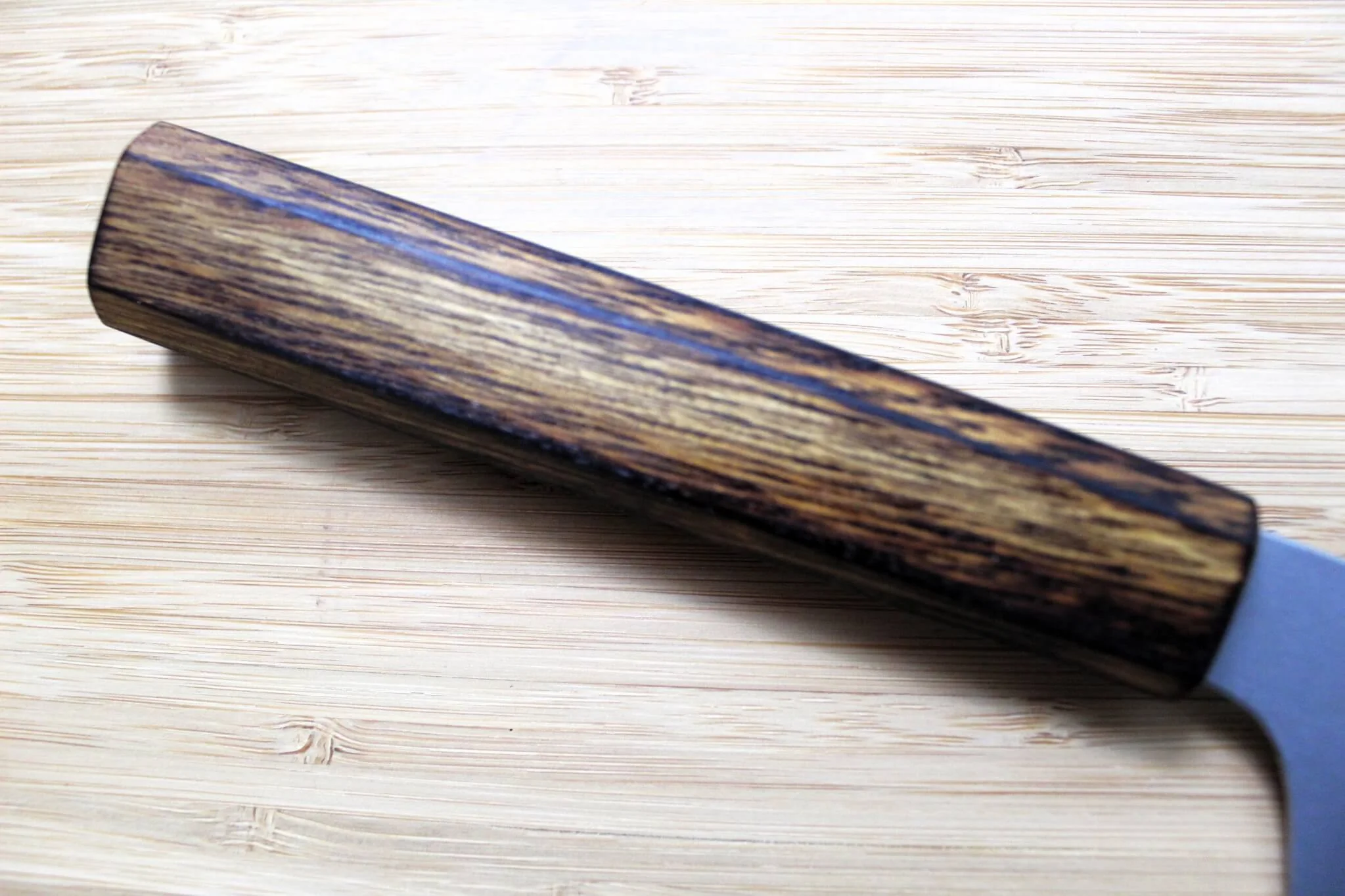Sakai Takayuki Baikoku Shironiko / White Steel #2 Santoku Knife 180mm / 7.1" Burnt Oak Handle - Image 3