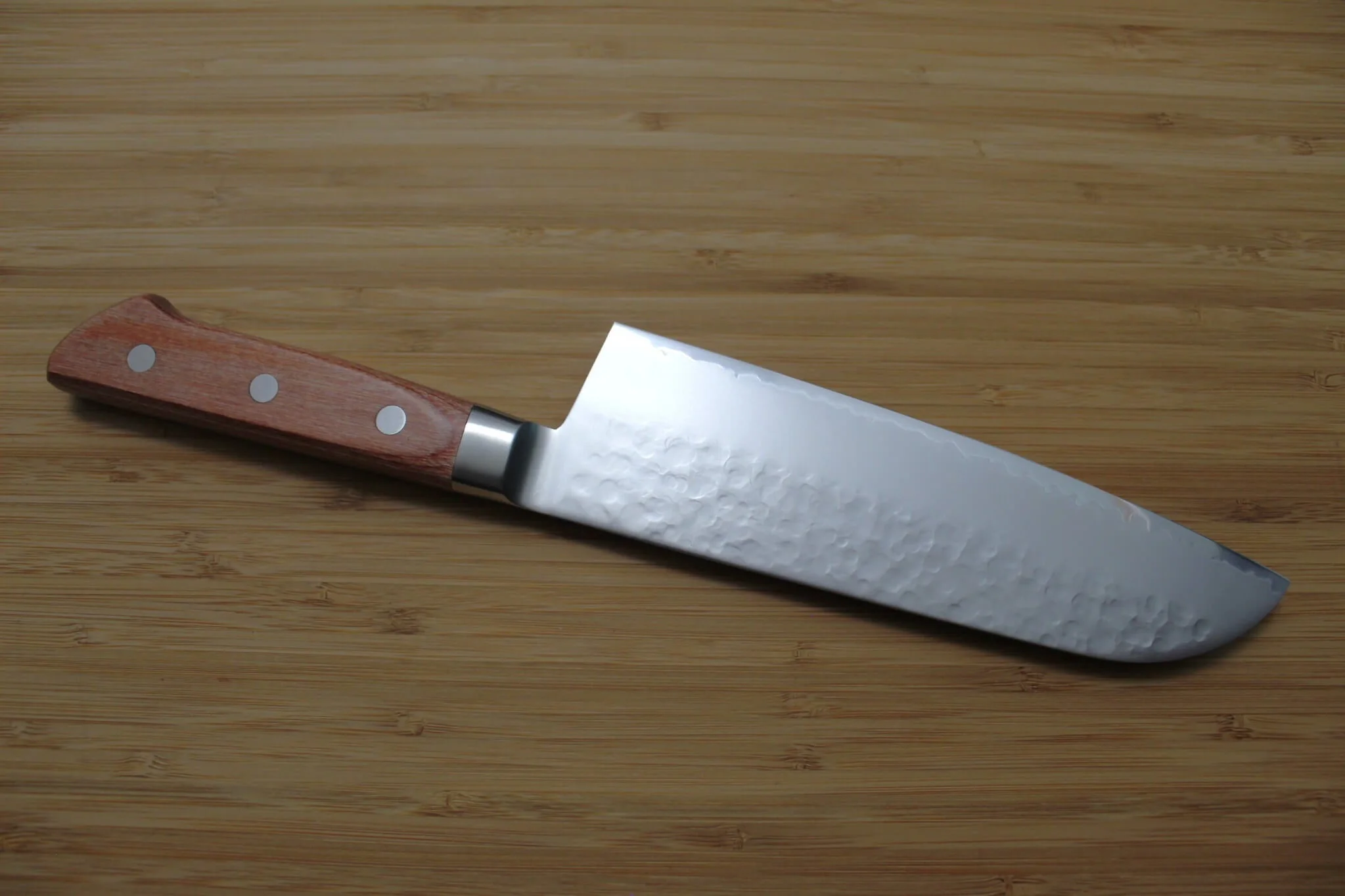 Sakai Takayuki Santoku Knife 170mm (6.7") VG-5 with Wood Handle - Image 5