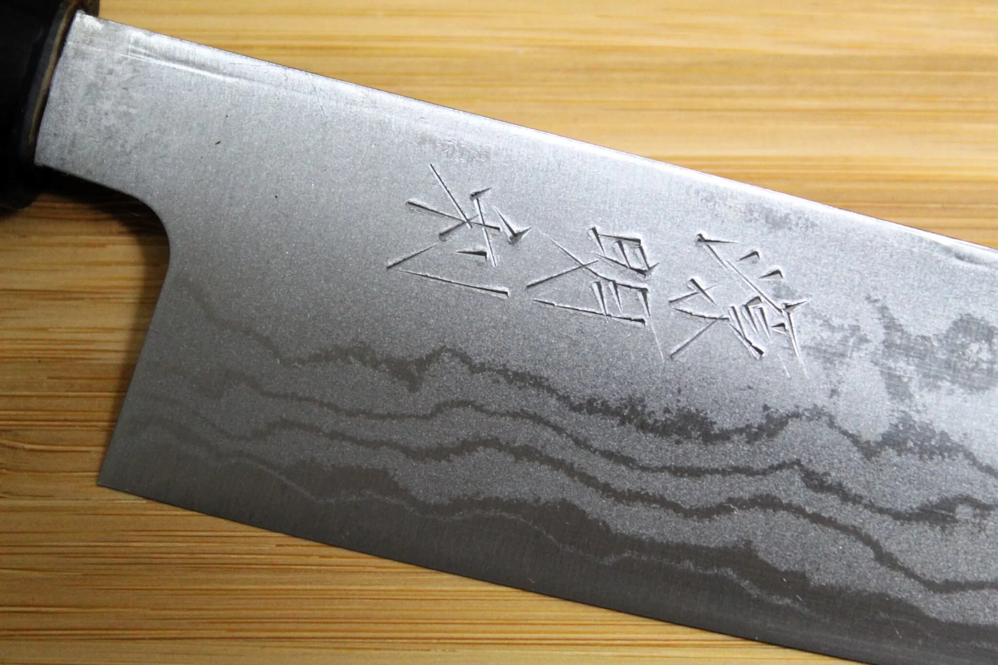 Sawakazuma Ginryu Aoniko Small Santoku 135 mm / 5.3" Rosewood Handle - Image 3