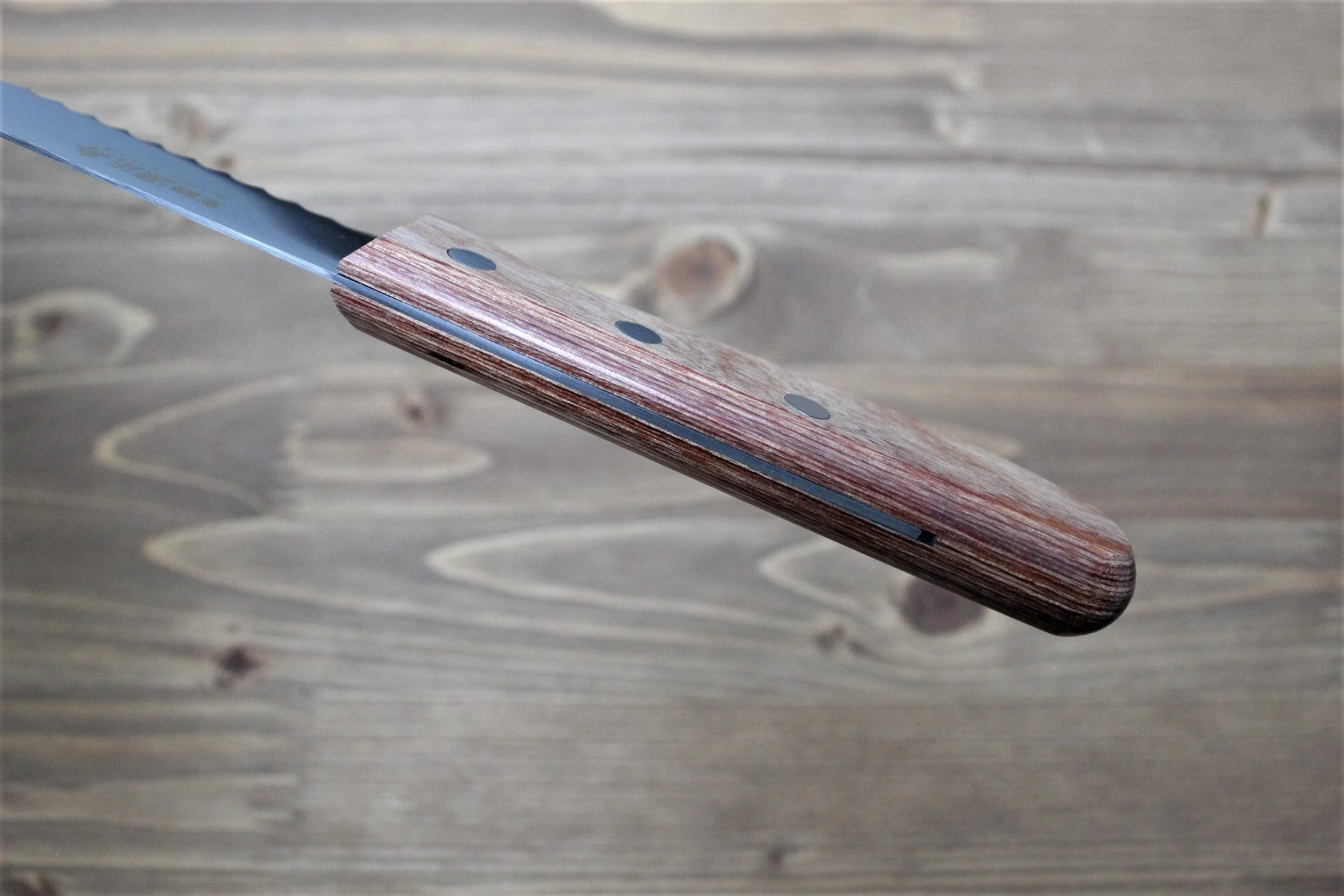 Sawakazuma Japanese Bread Knife 250mm (9.8") Wood Handle - Image 6