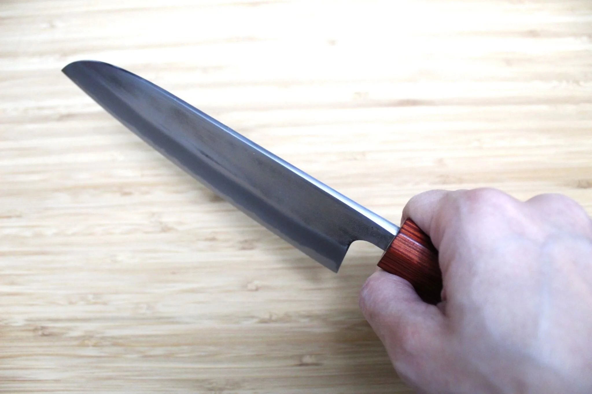 Sawakazuma Yugiri Nashiji Santoku Knife 165 mm / 6.5" Maple and Renghas Handle - Image 9