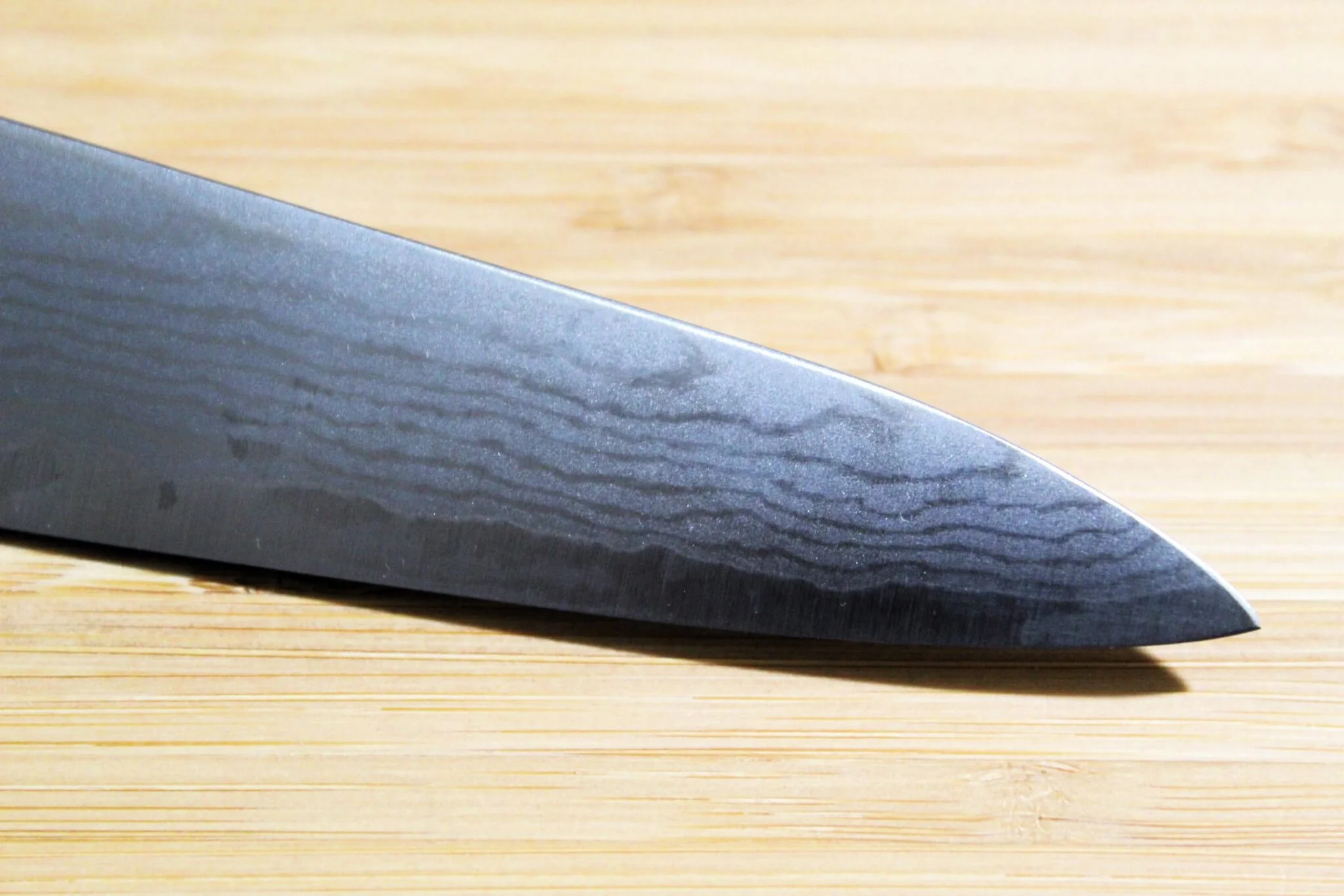 Shigeki Tanaka Damascus VG10 Petty with Red Handle  150mm / 5.9" - Image 4